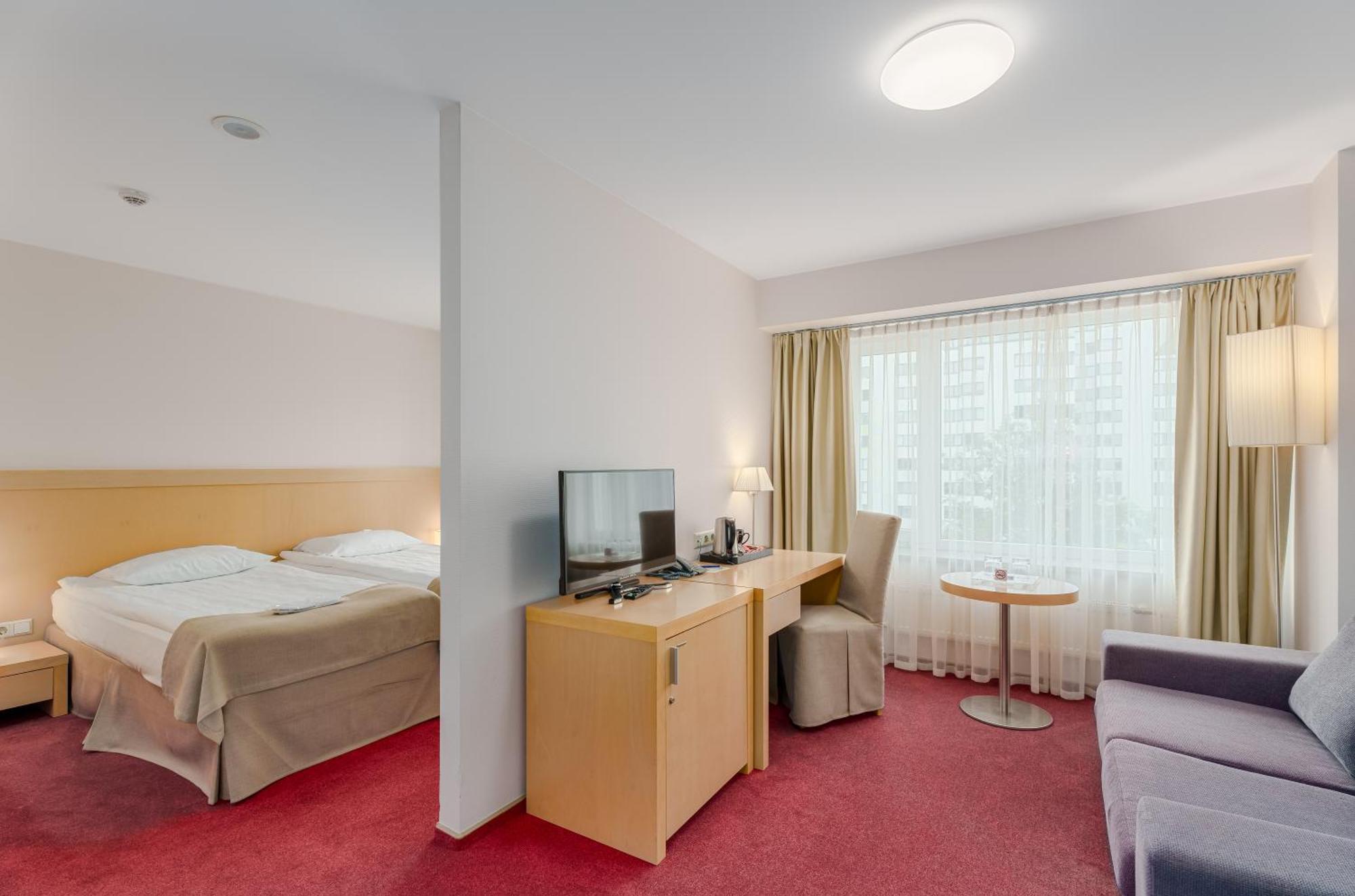 Islande With Free Parking 4* Riga
