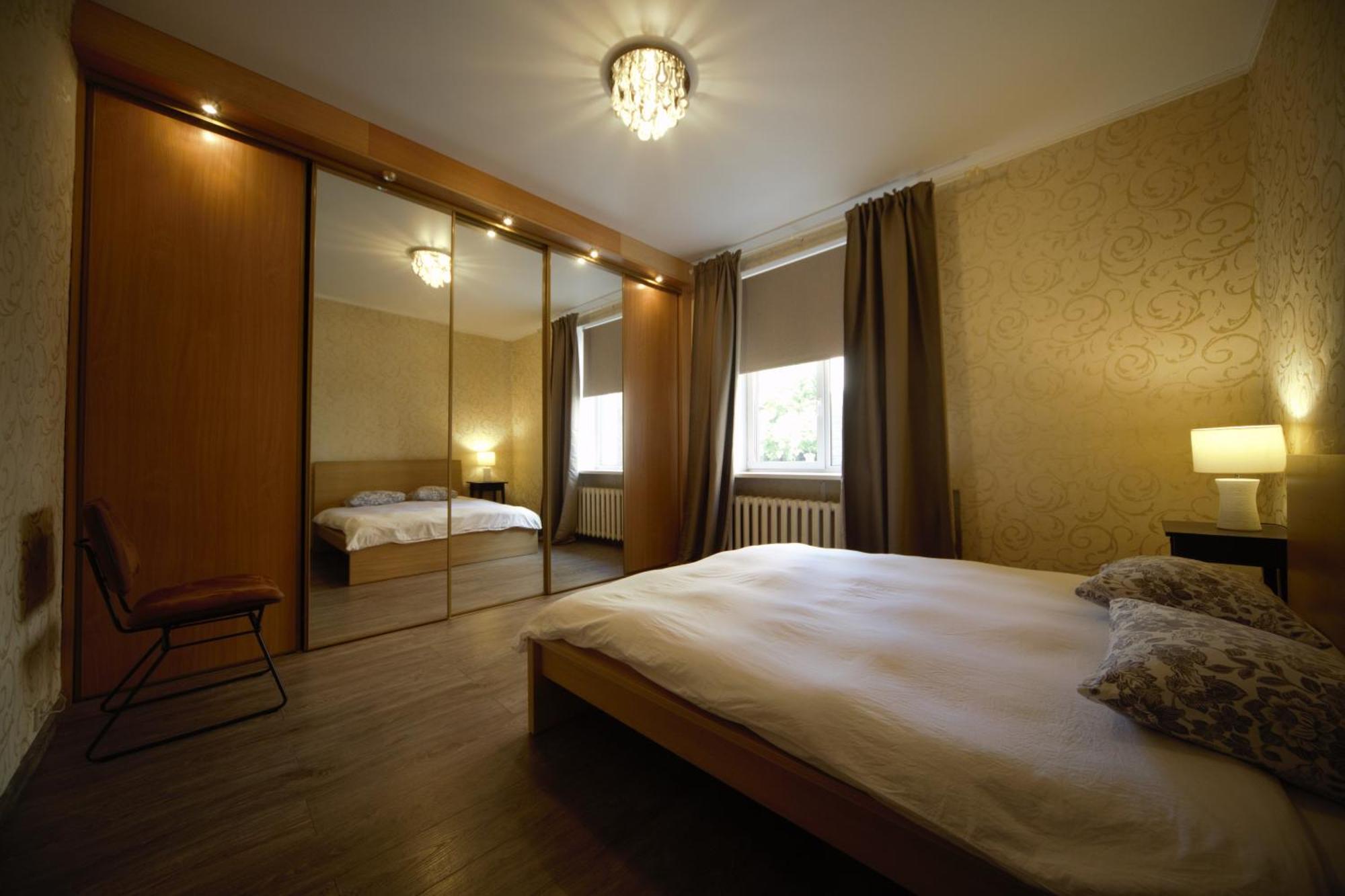 Three Bedroom Old Town Apartment