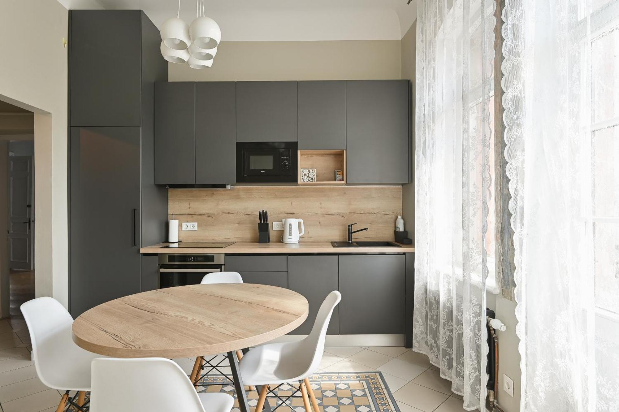 Apartment Modern In Historical Building With Car Parking! Riga