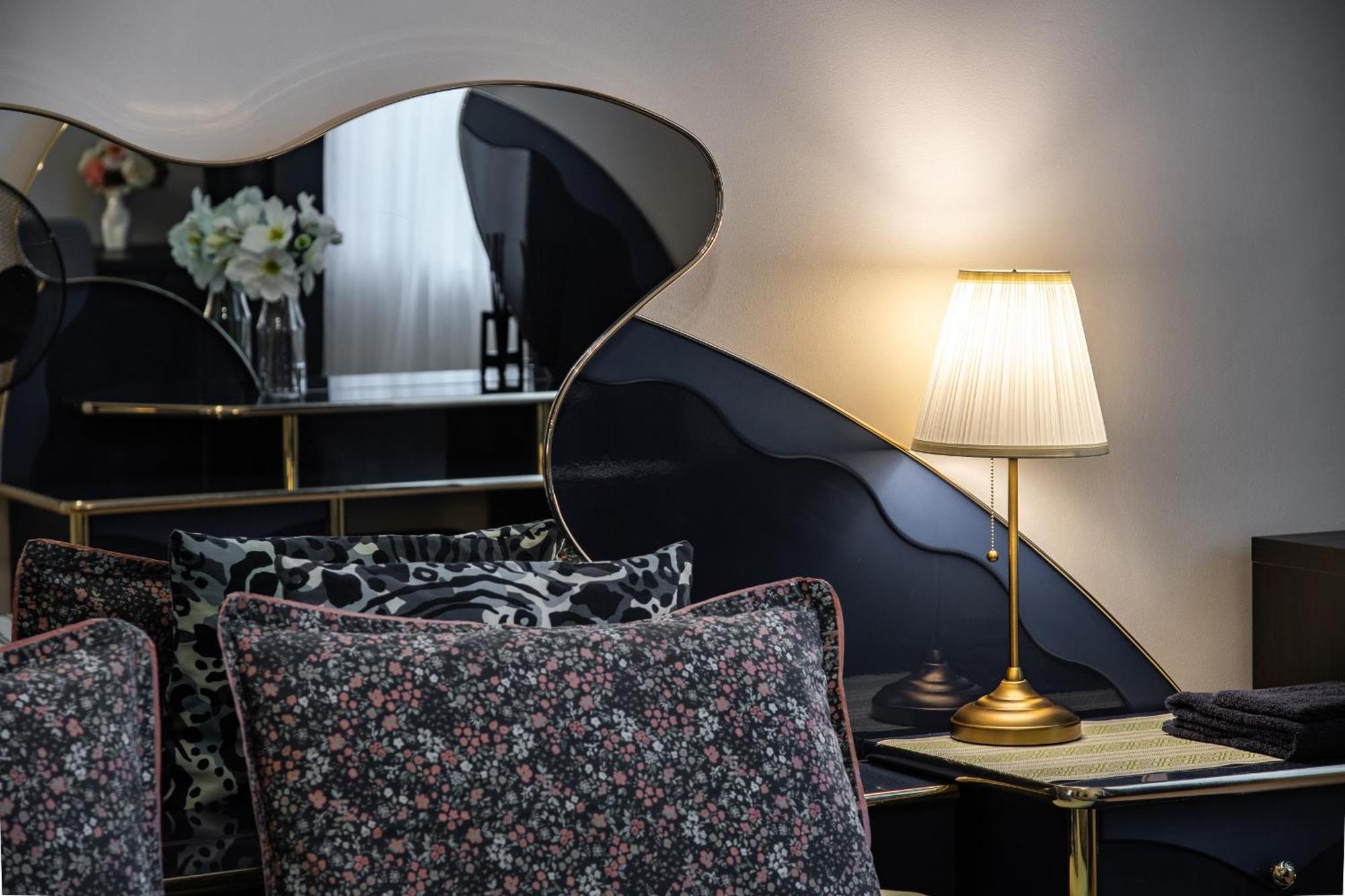Alunana Premium & Fireplace In Art Nouveau District, 63 Sqm, 1870s, Self Check-in *