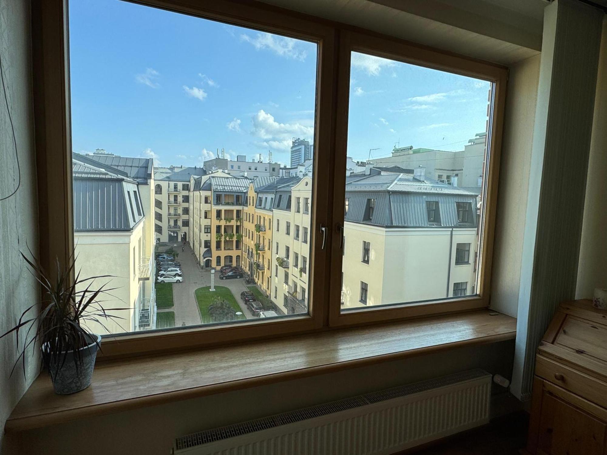 Quite Embassy Charm Apartment Riga