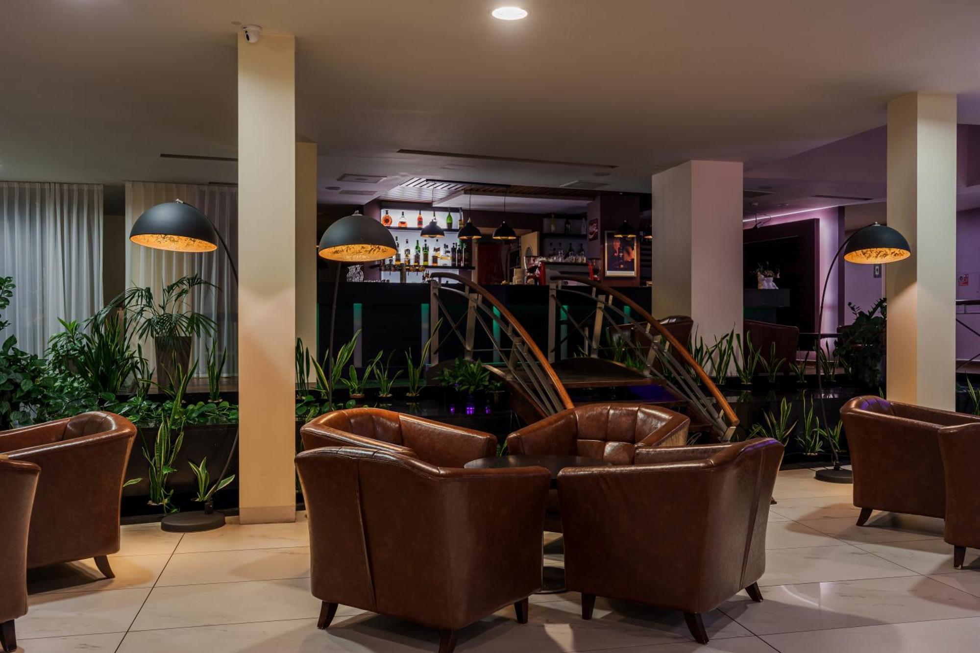Islande With Free Parking 4* Riga