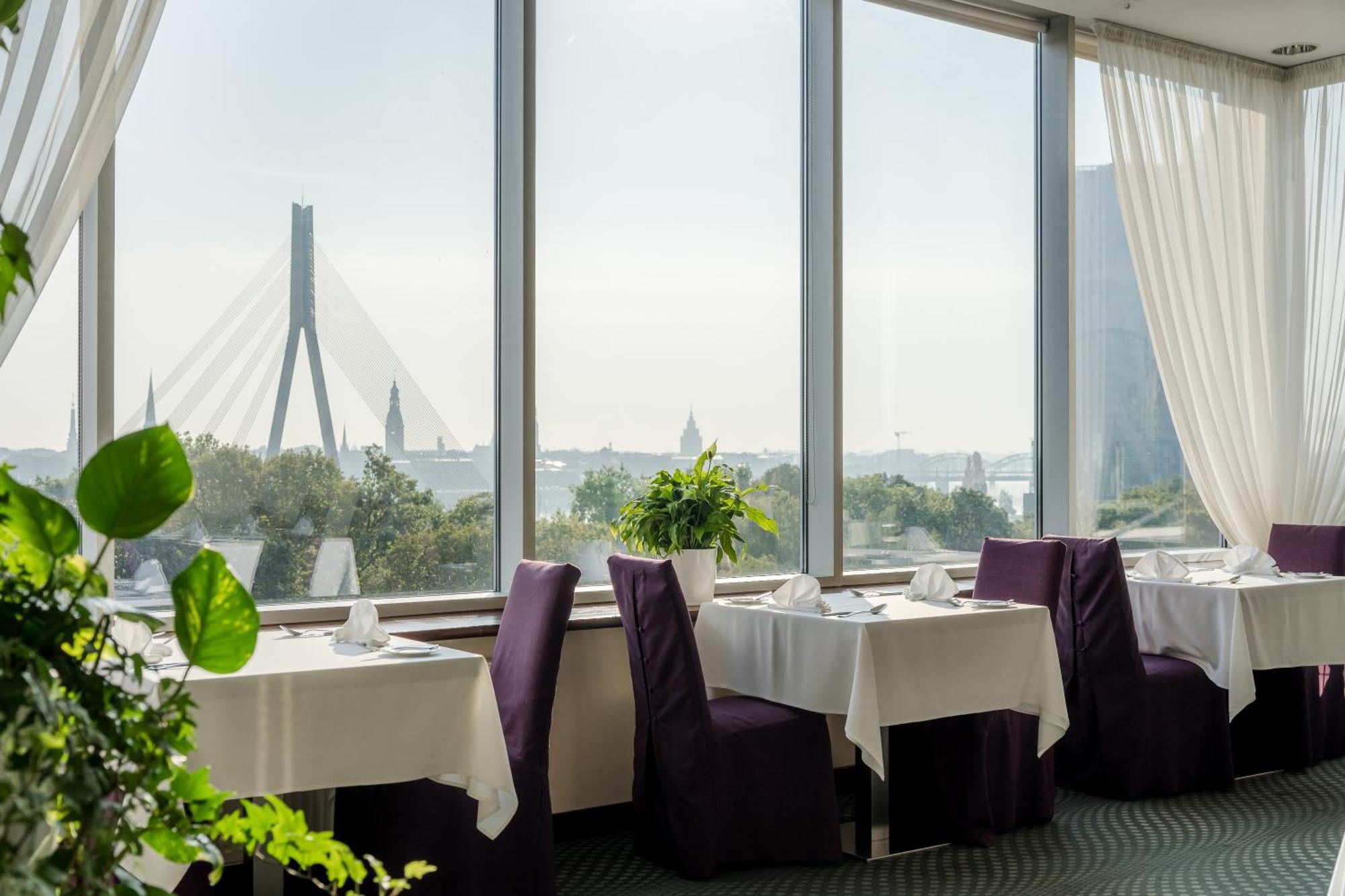 Hotel Islande With Free Parking Riga