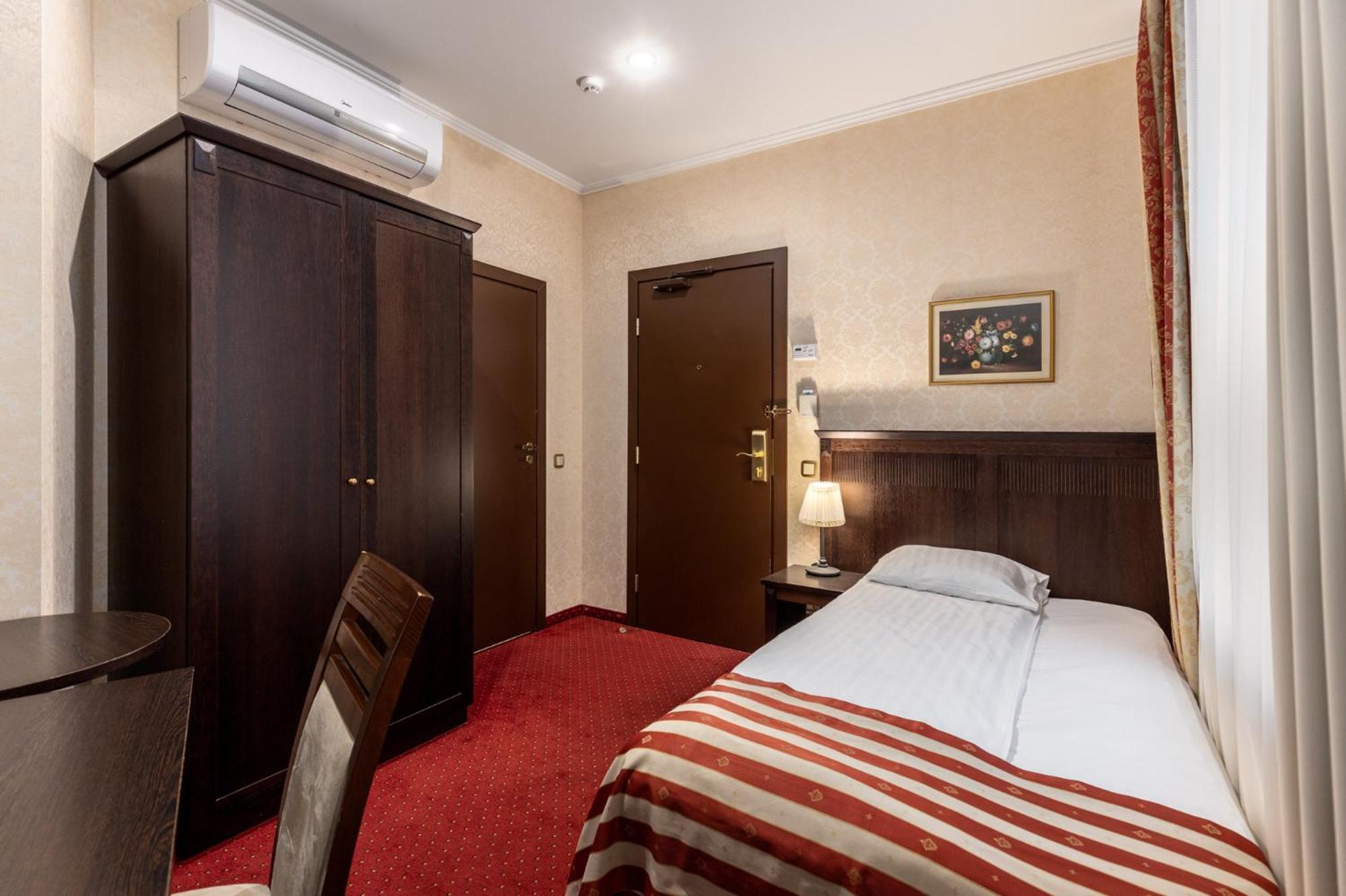 Gertrude Self Check-in Hotel Riga