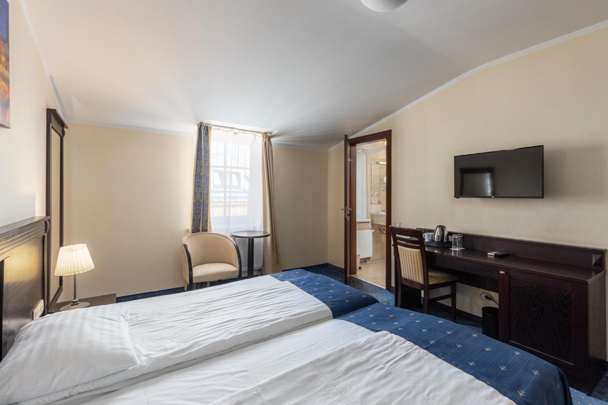 Gertrude Self Check-in Hotel