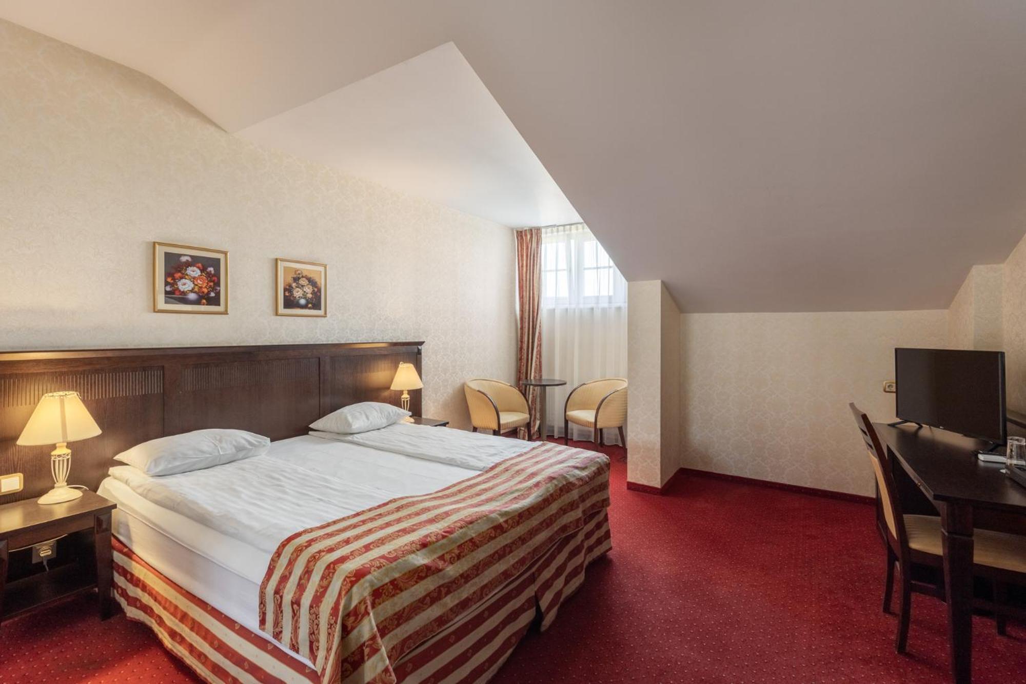 Gertrude Self Check-in Hotel 4*