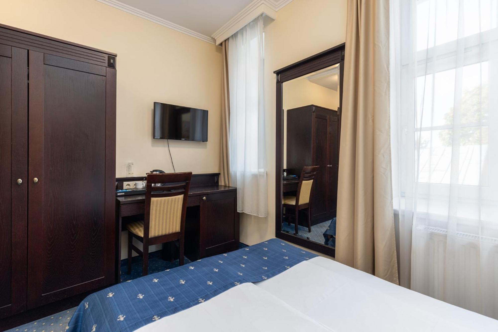 Gertrude Self Check-in Hotel 4*
