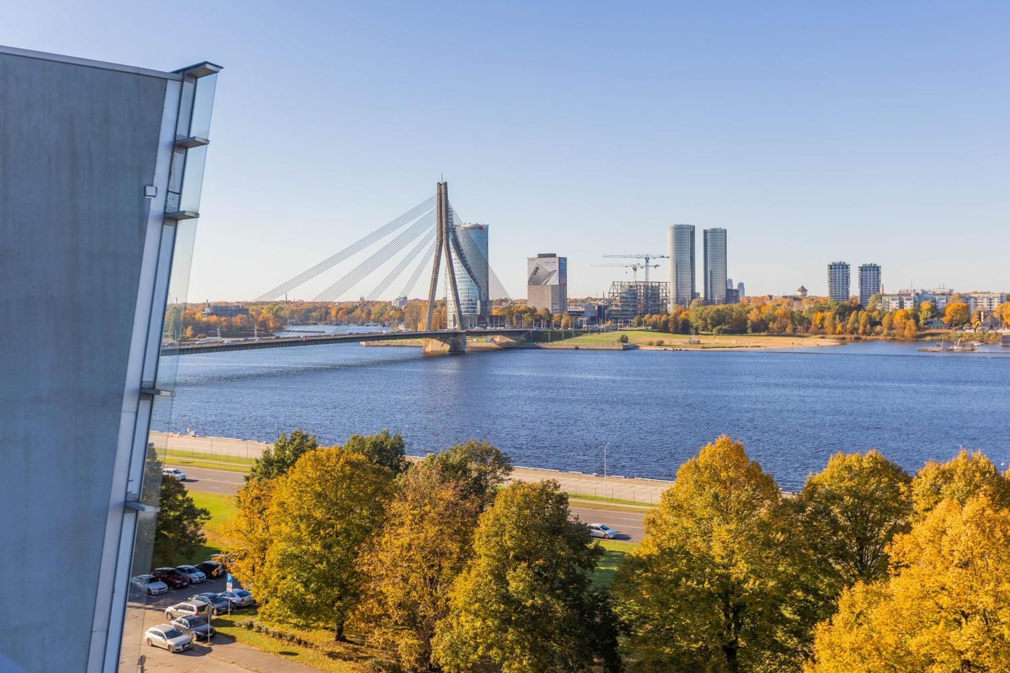 Royal Whith Free Parking Dzīvoklis Riga
