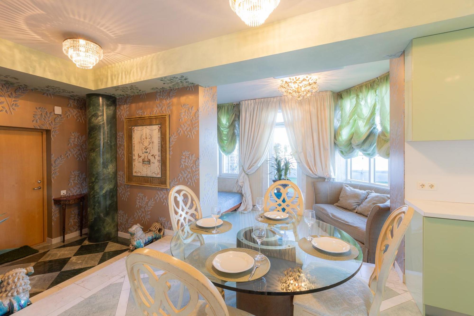 Royal Whith Free Parking Dzīvoklis Riga