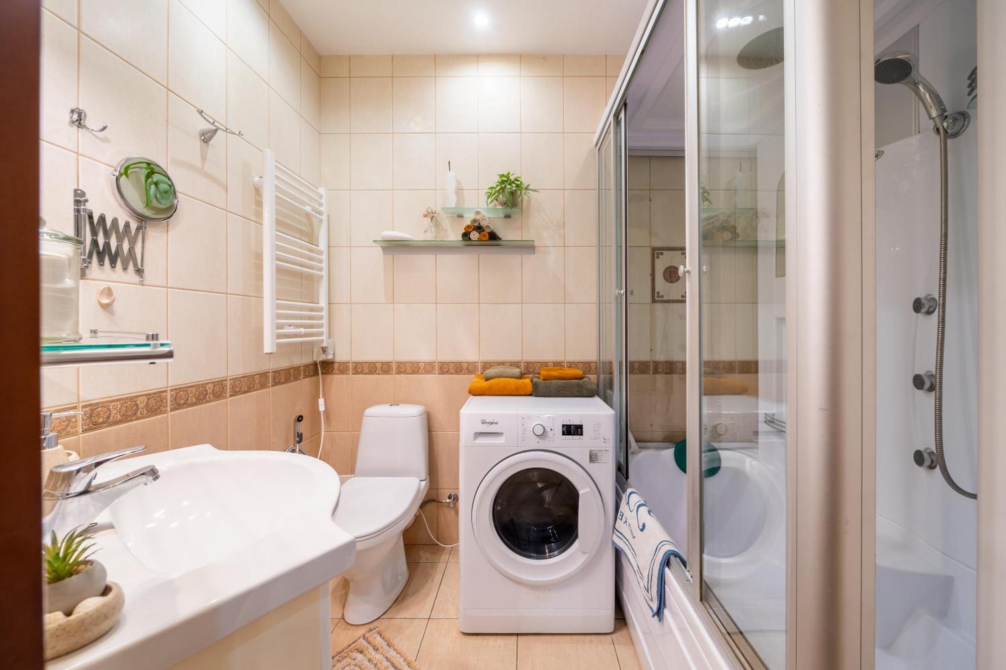 Baltic Amber In Diplomatic District & Free Parking Apartment Riga