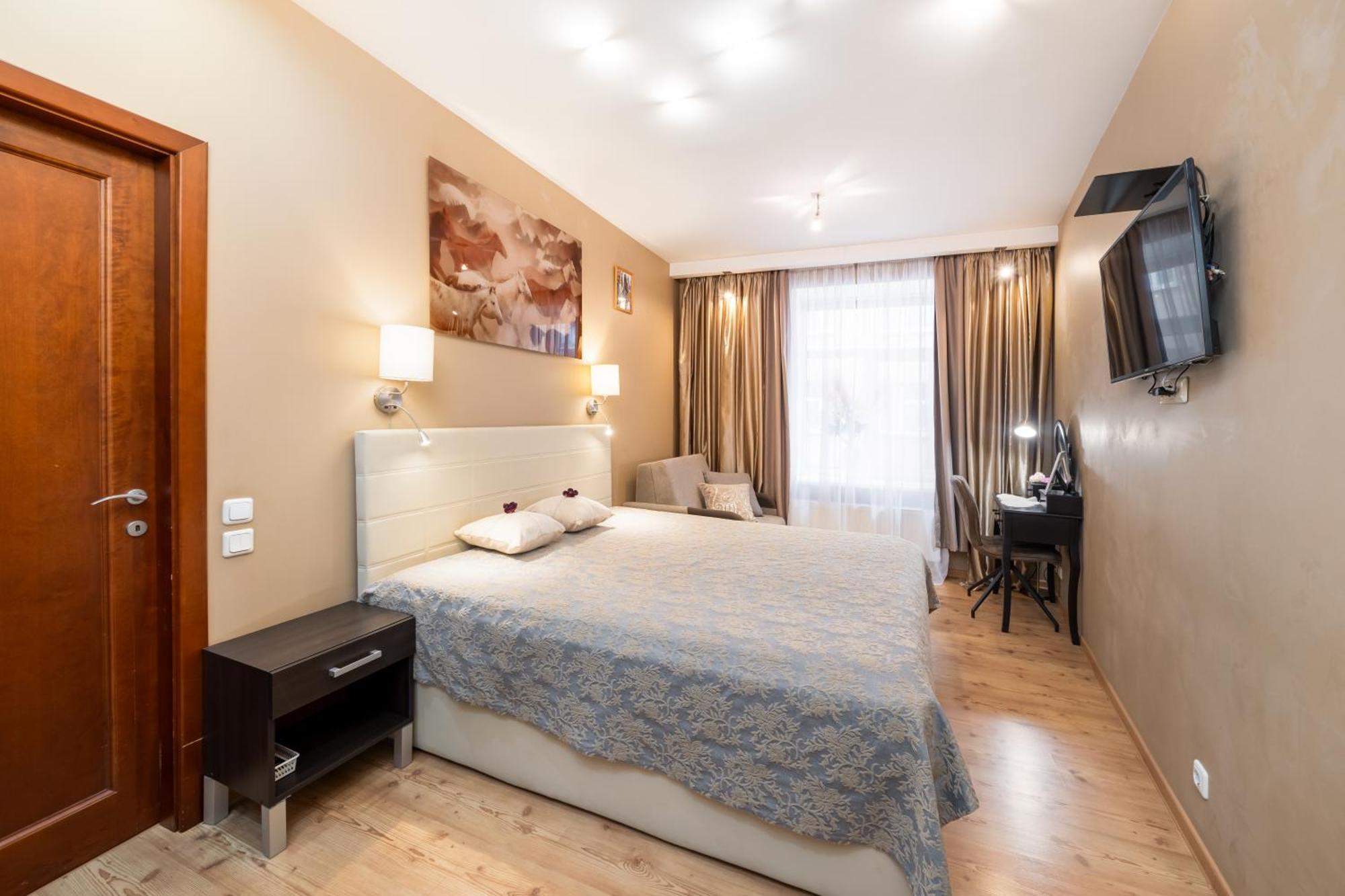 Baltic Amber In Diplomatic District & Free Parking *