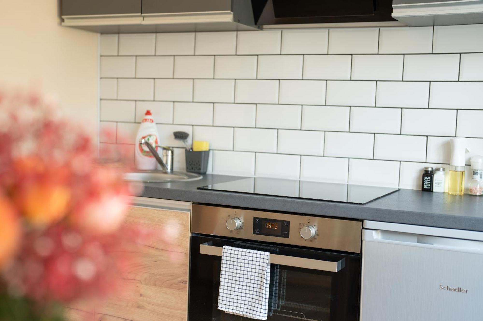Modern - New Fully Equipped Apartment