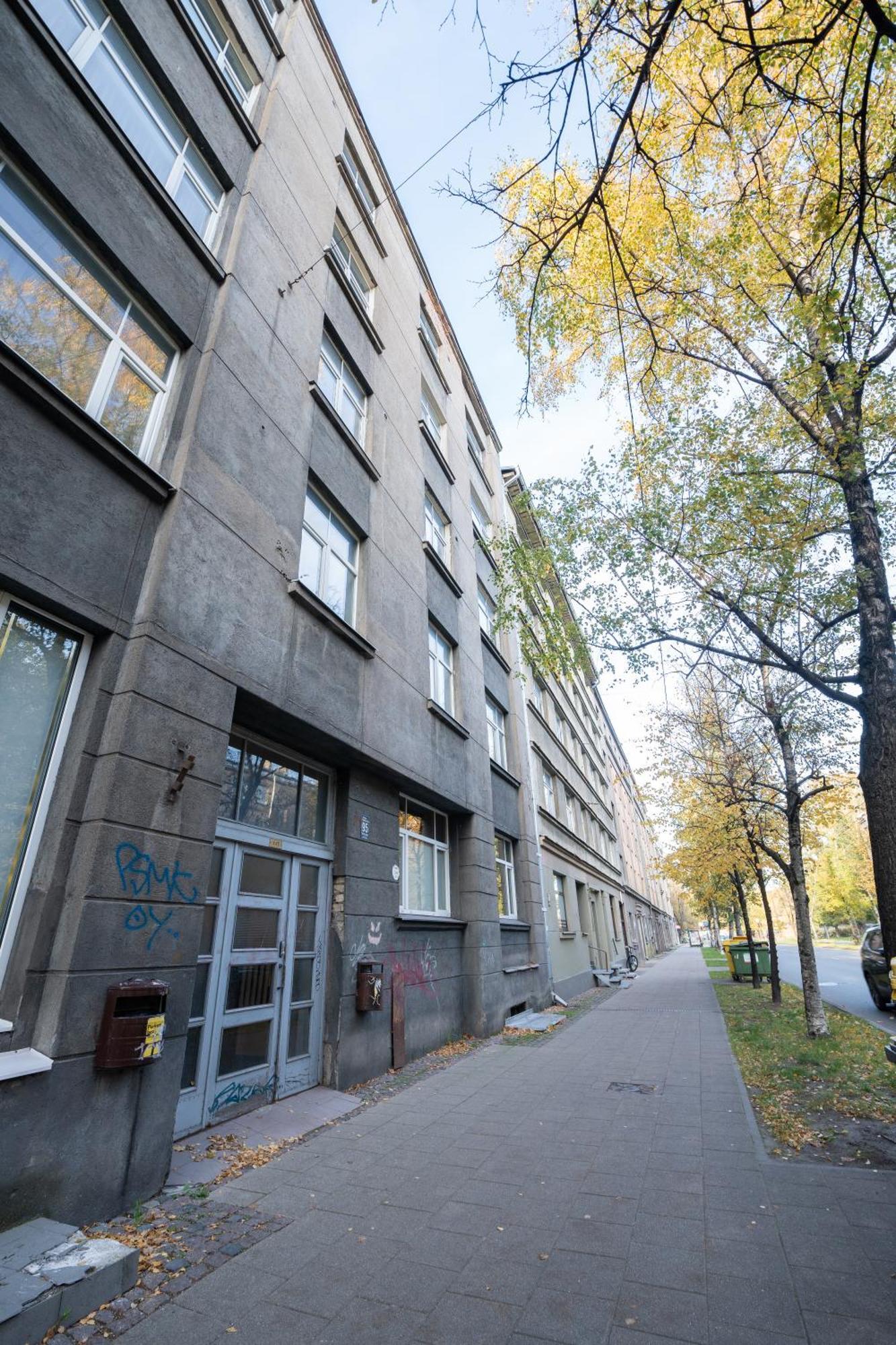 Modern - New Fully Equipped Apartment