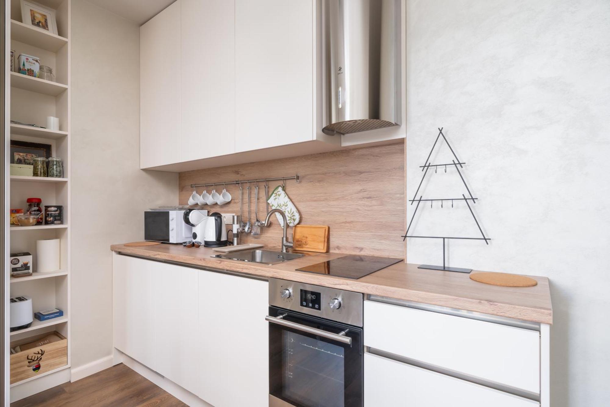 Location 1-bedroom Apartment *