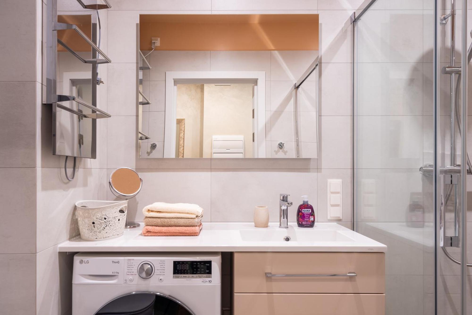 Location 1-bedroom