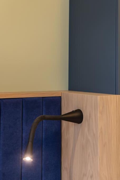 Apartment Premium Design Studio Top Location Fast Wifi *