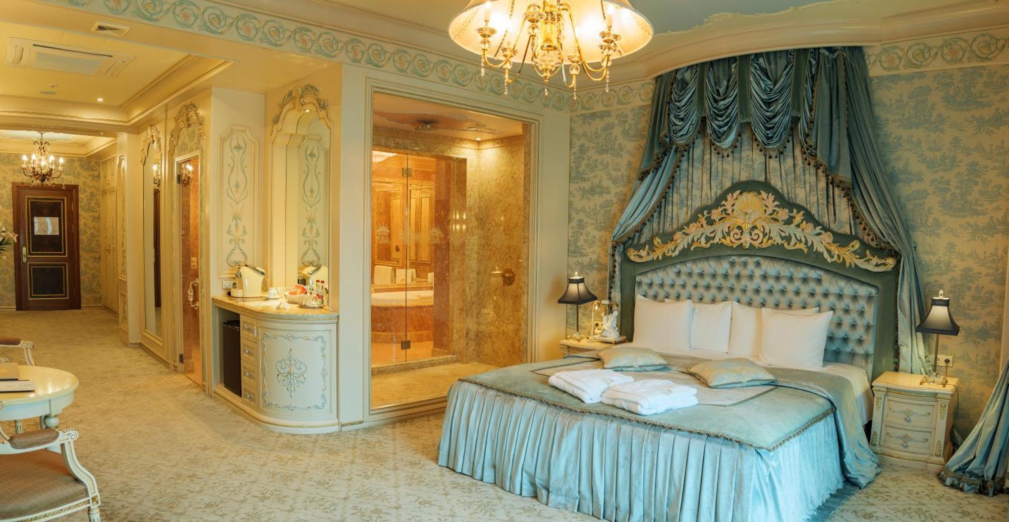 Hotel Royal &