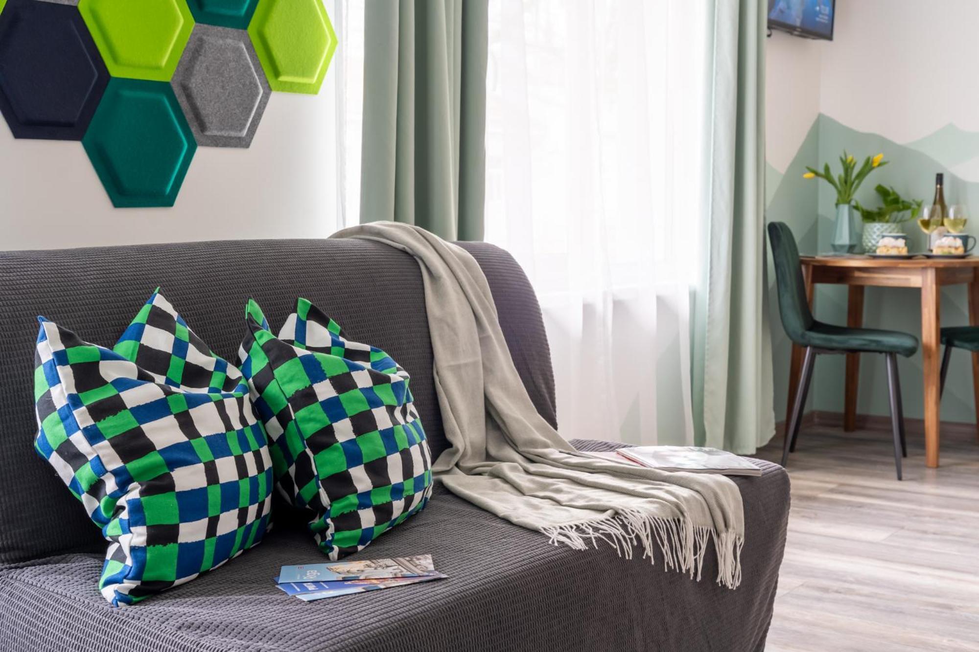 Garden & Private Parking With Playground Dzīvoklis *