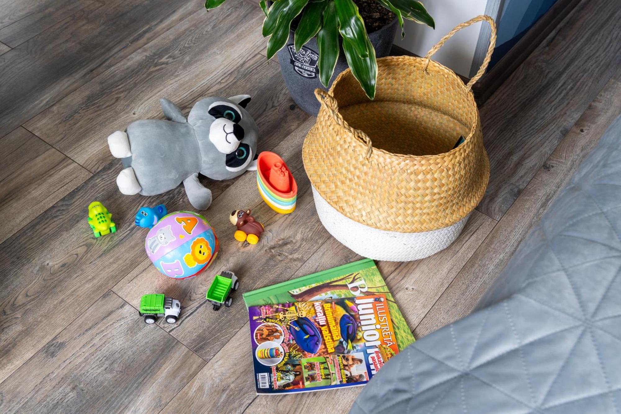 Garden & Private Parking With Playground Dzīvoklis