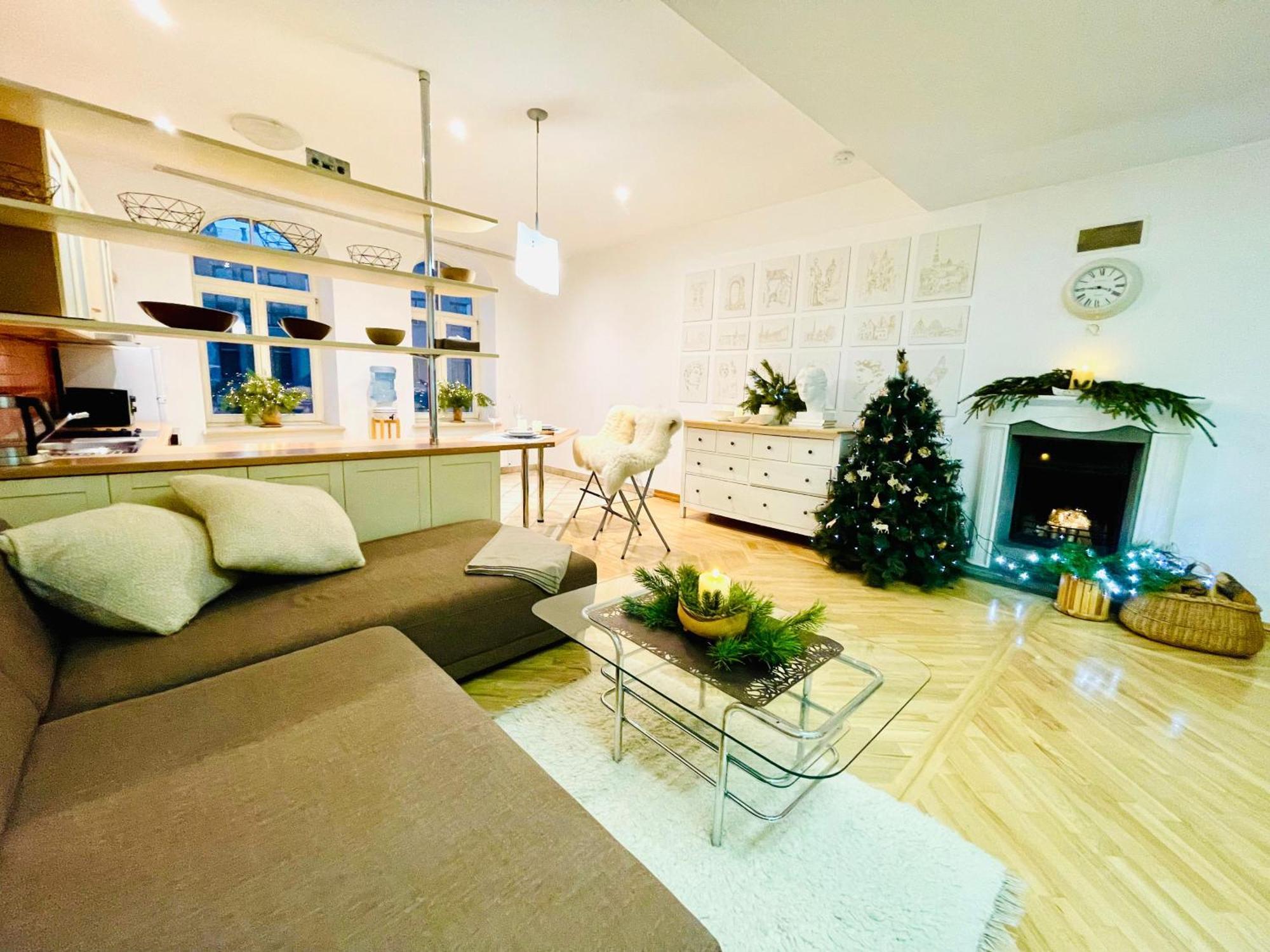 Spacious In Old Town Căn hộ Riga