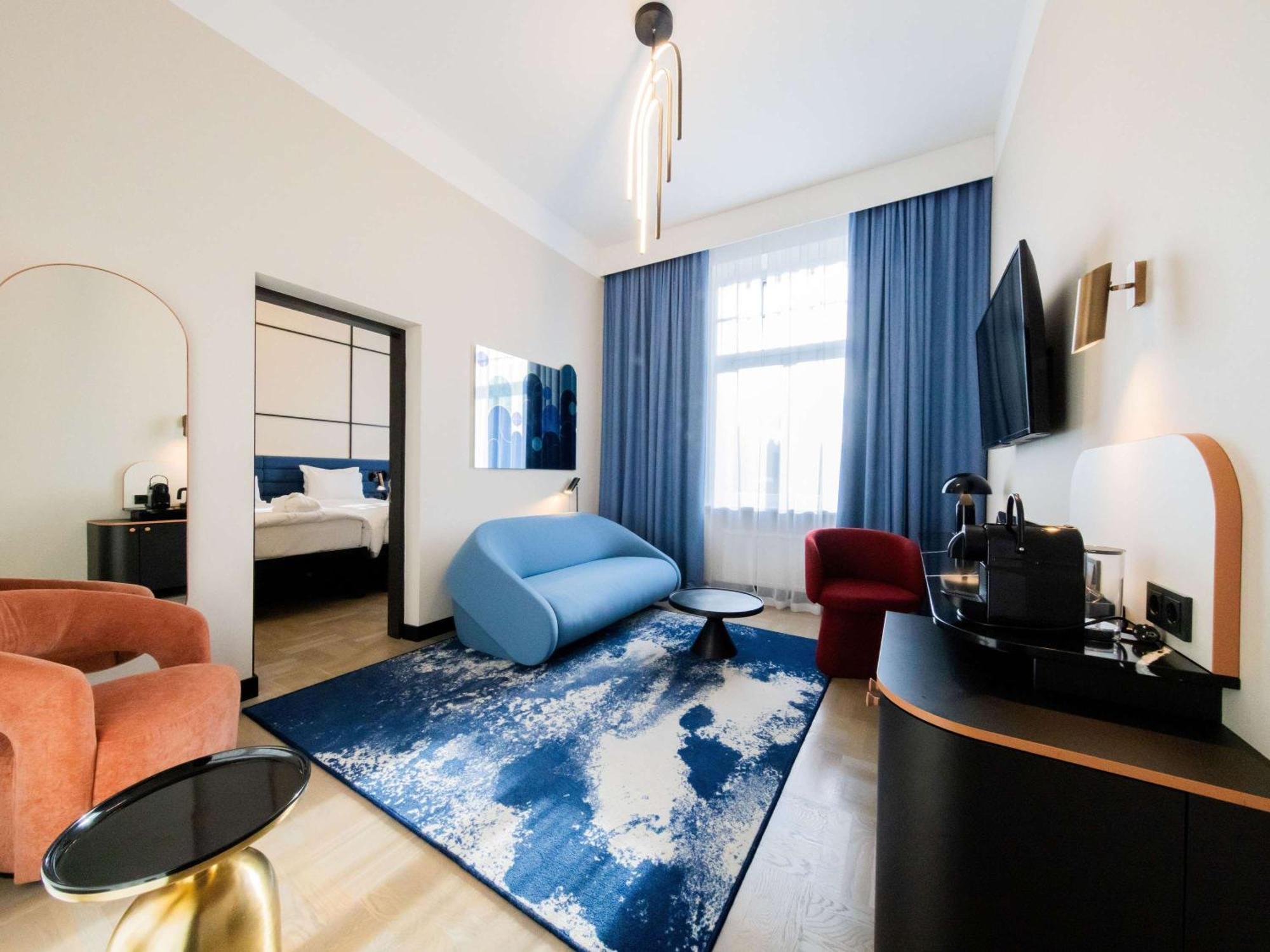 Tribe Center Hotel 3*