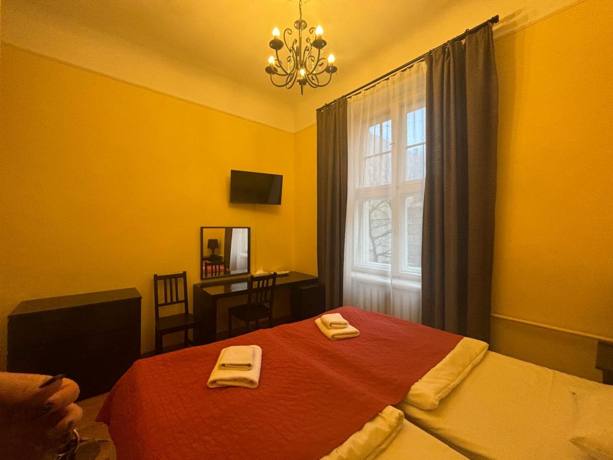 Hotel Viktorija 3*