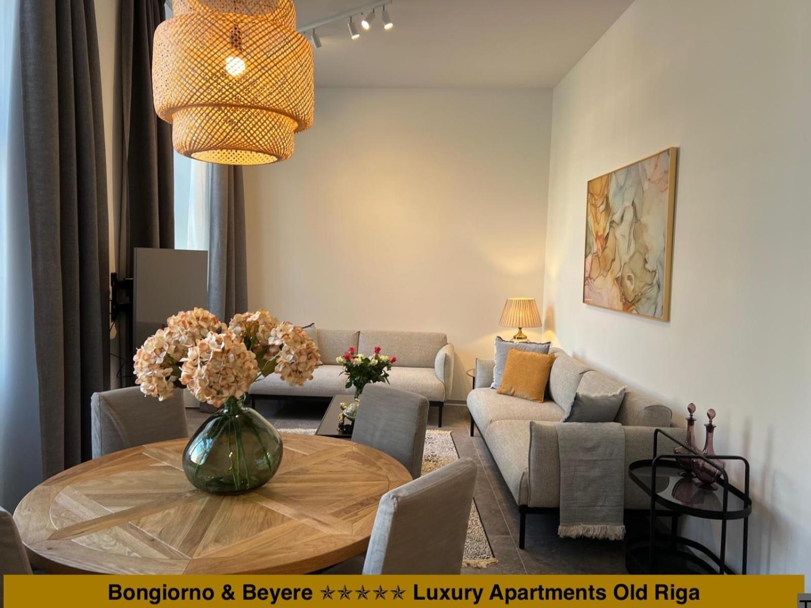 Apartment Old Great Location & View - Luxury 2bdr 80m2 *
