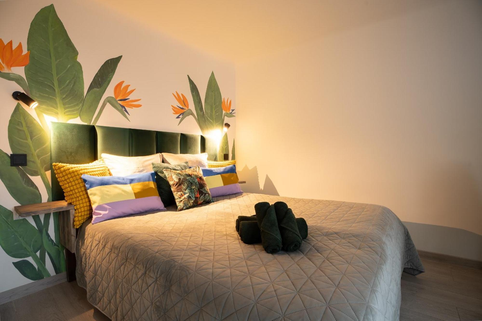 Garden & Private Parking With Playground Dzīvoklis