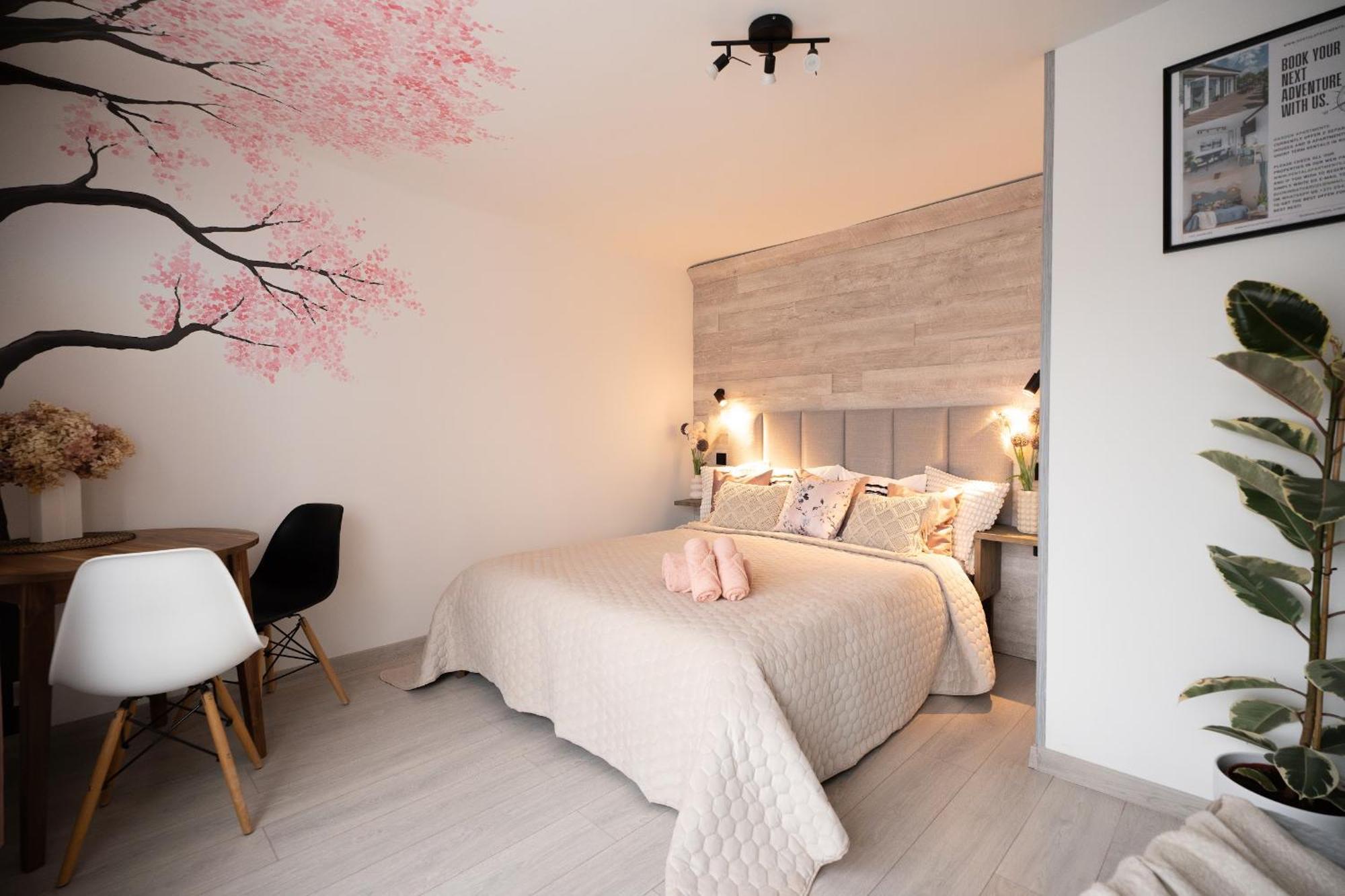 Garden & Private Parking With Playground Dzīvoklis *