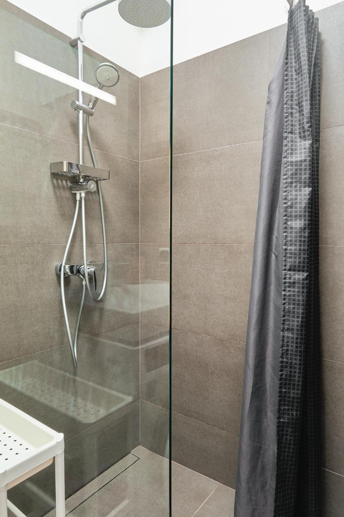 Apartment New Comfortable Nearby Promenade In 5 Minutes From Old Town Of Riga. *