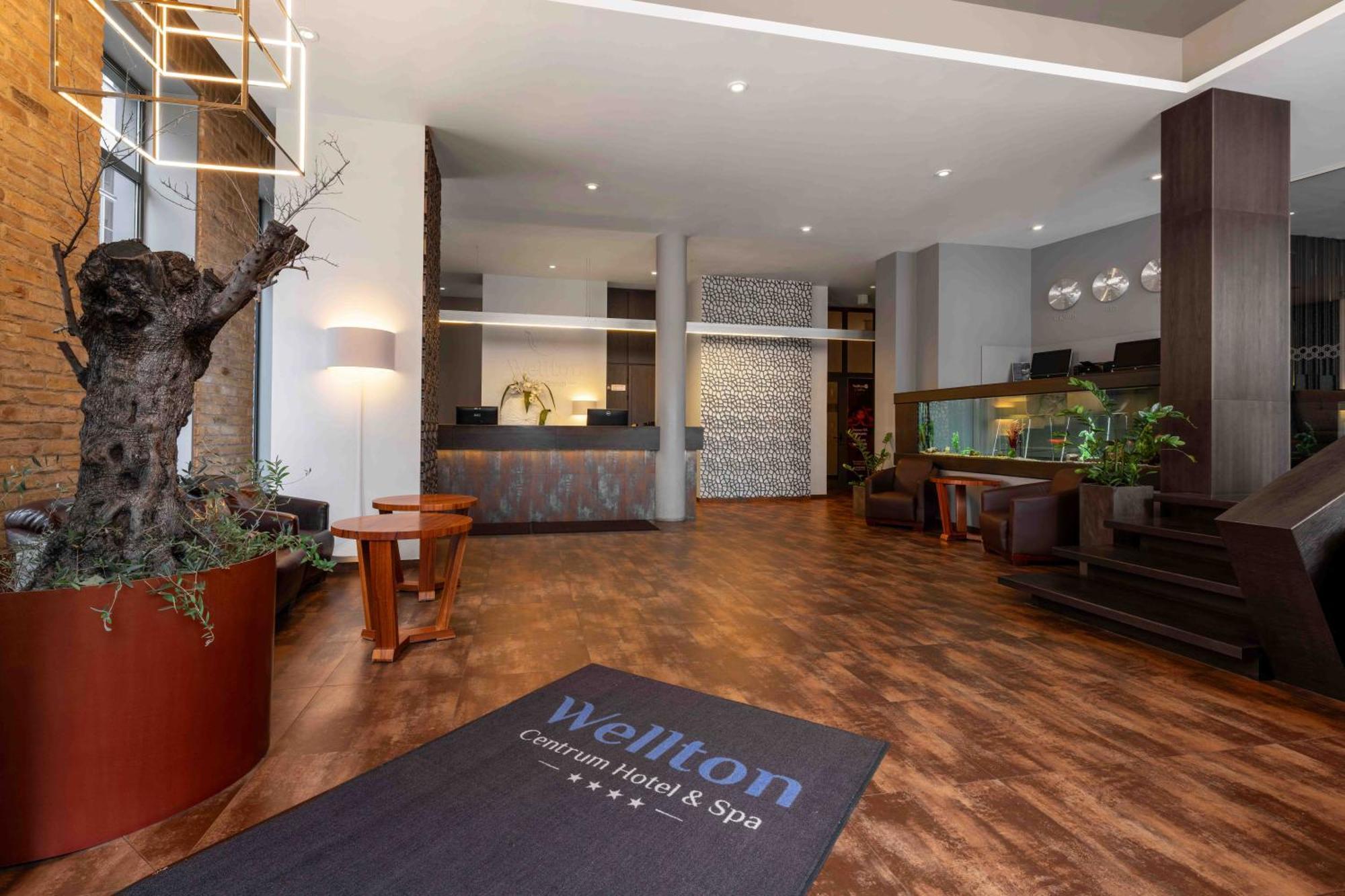 Wellton Centrum & 4*