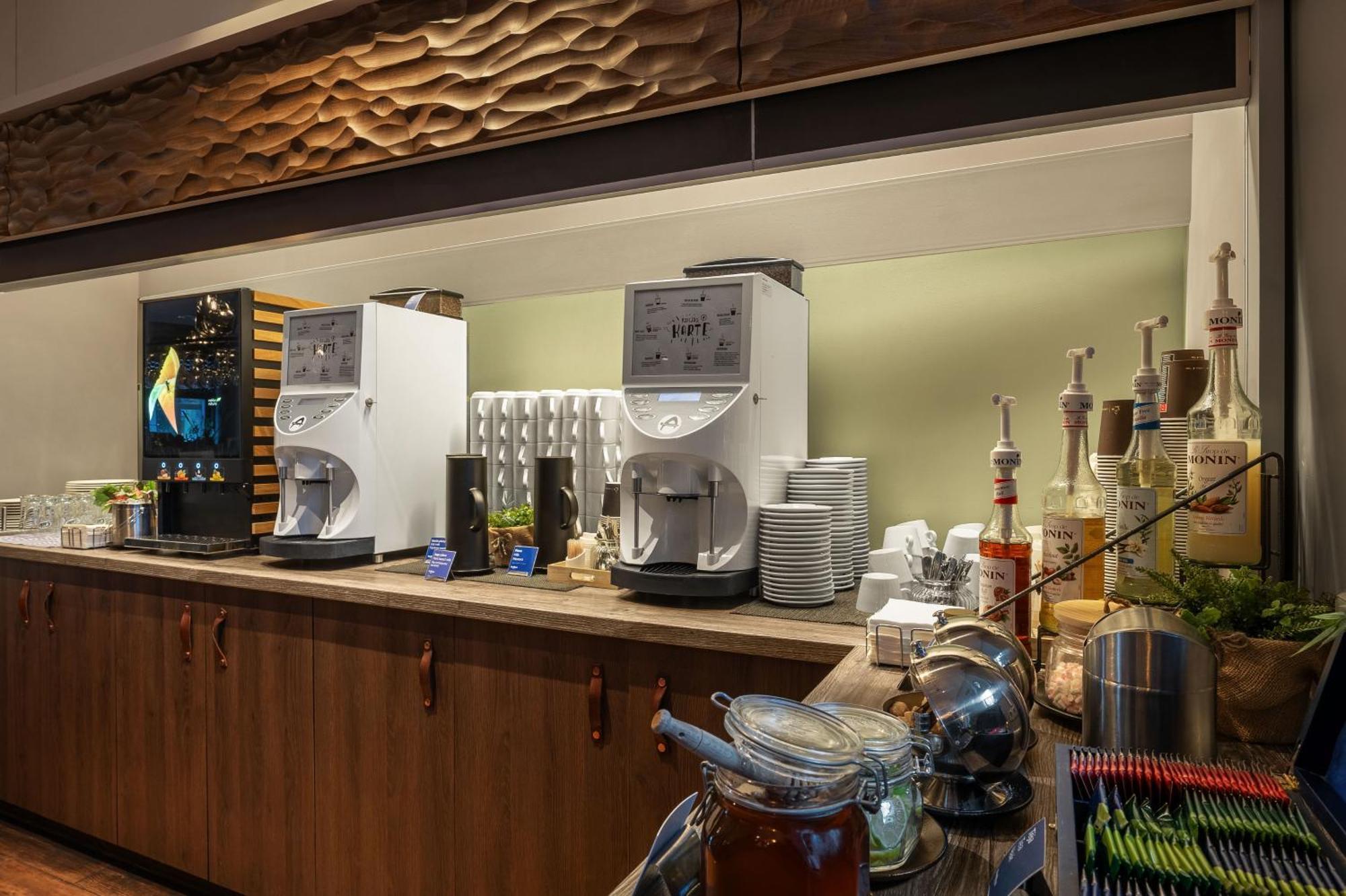 Hotel Wellton Centrum & 4*