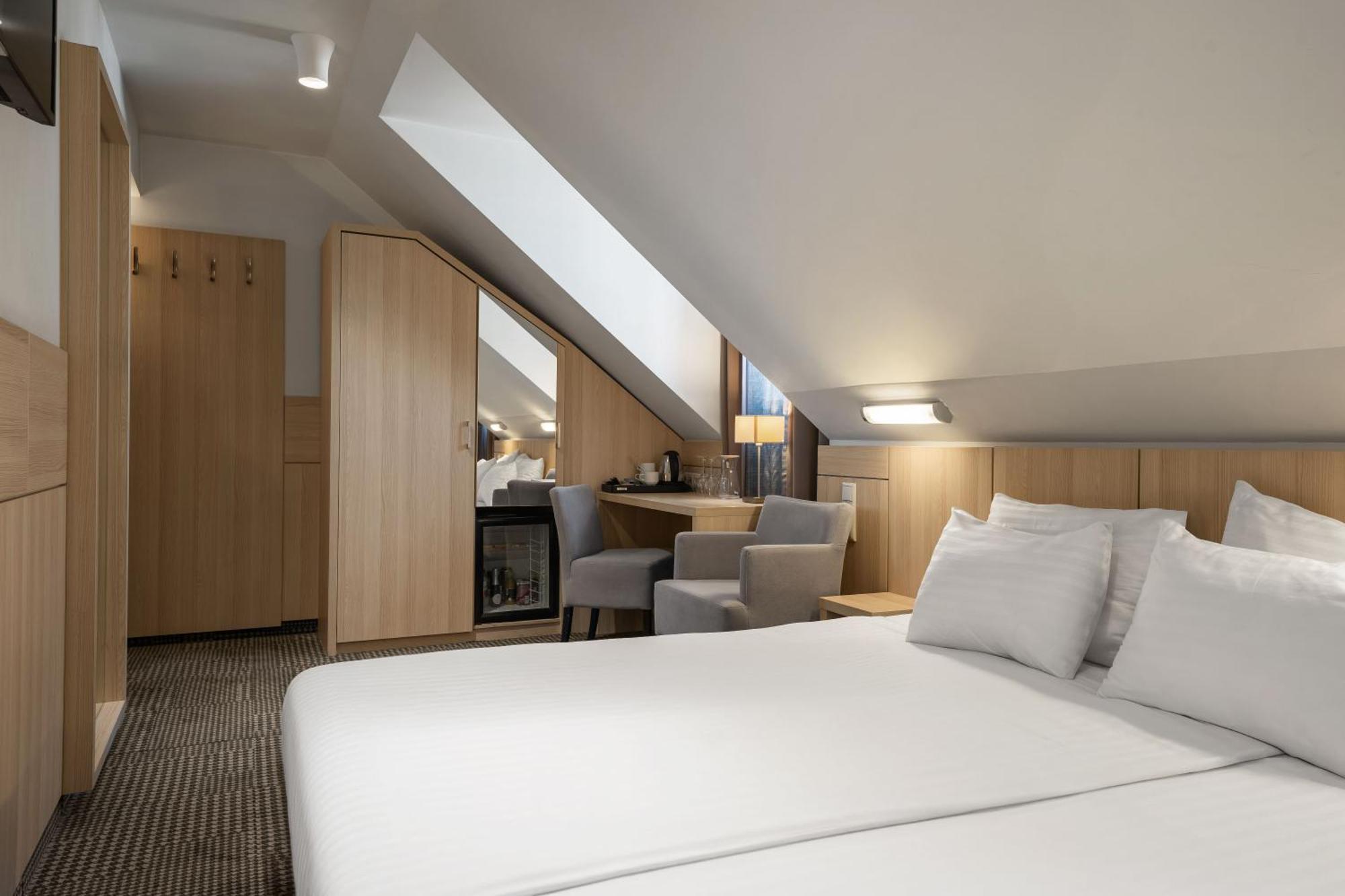 Wellton Centrum & 4* Riga