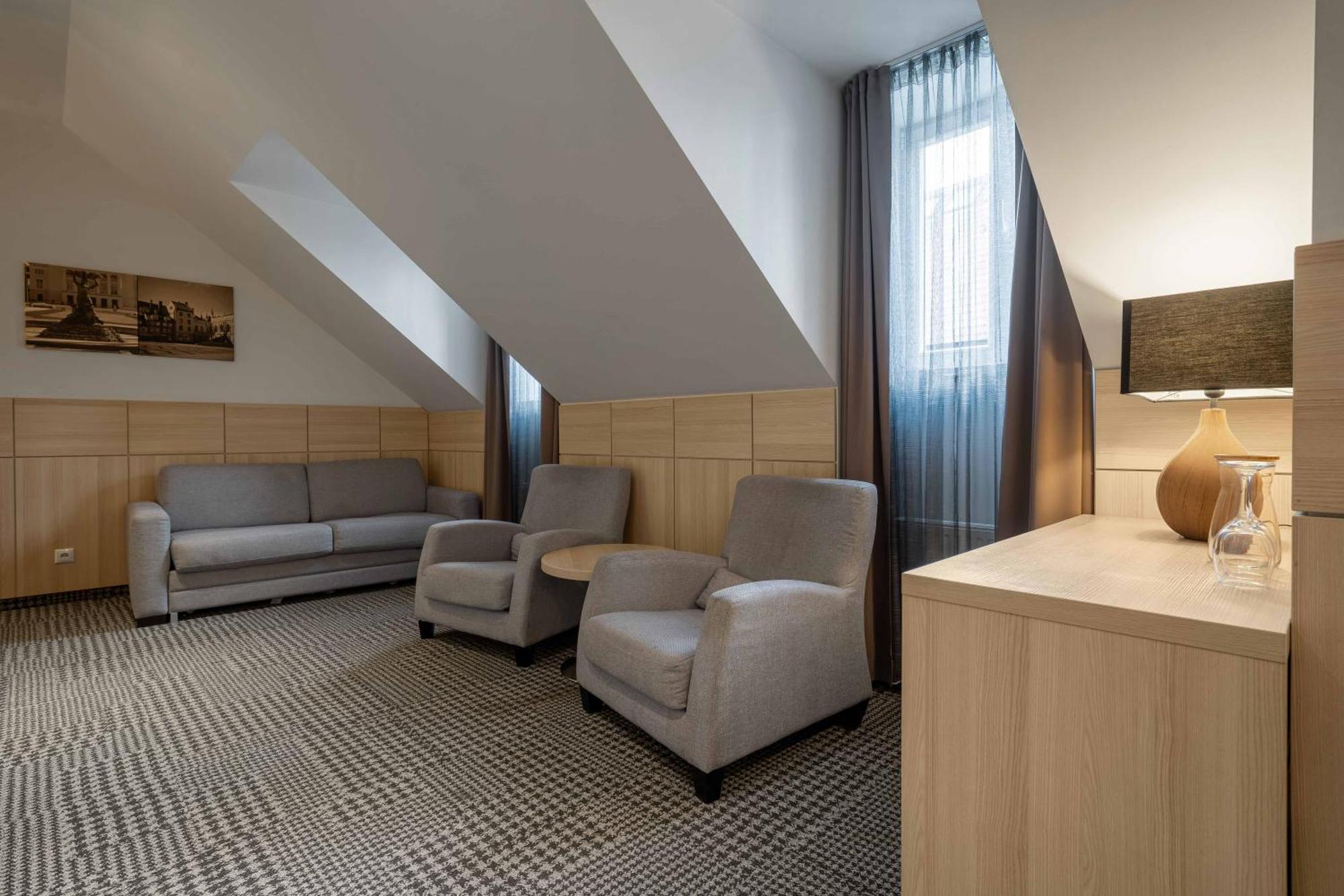 Hotel Wellton Centrum & 4*