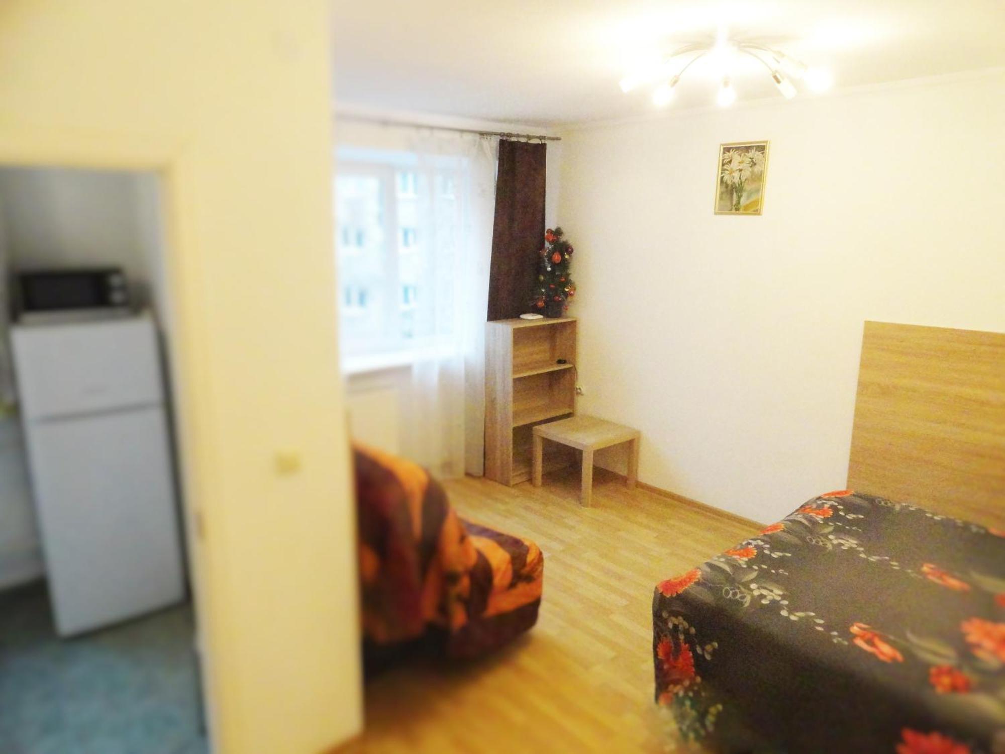 Quiet Center Arena Free Parking Apartment