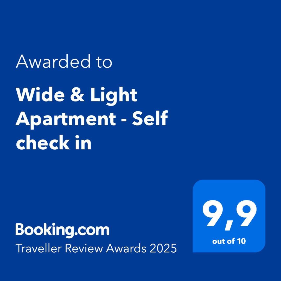 Wide & Light - Self Check In * Riga