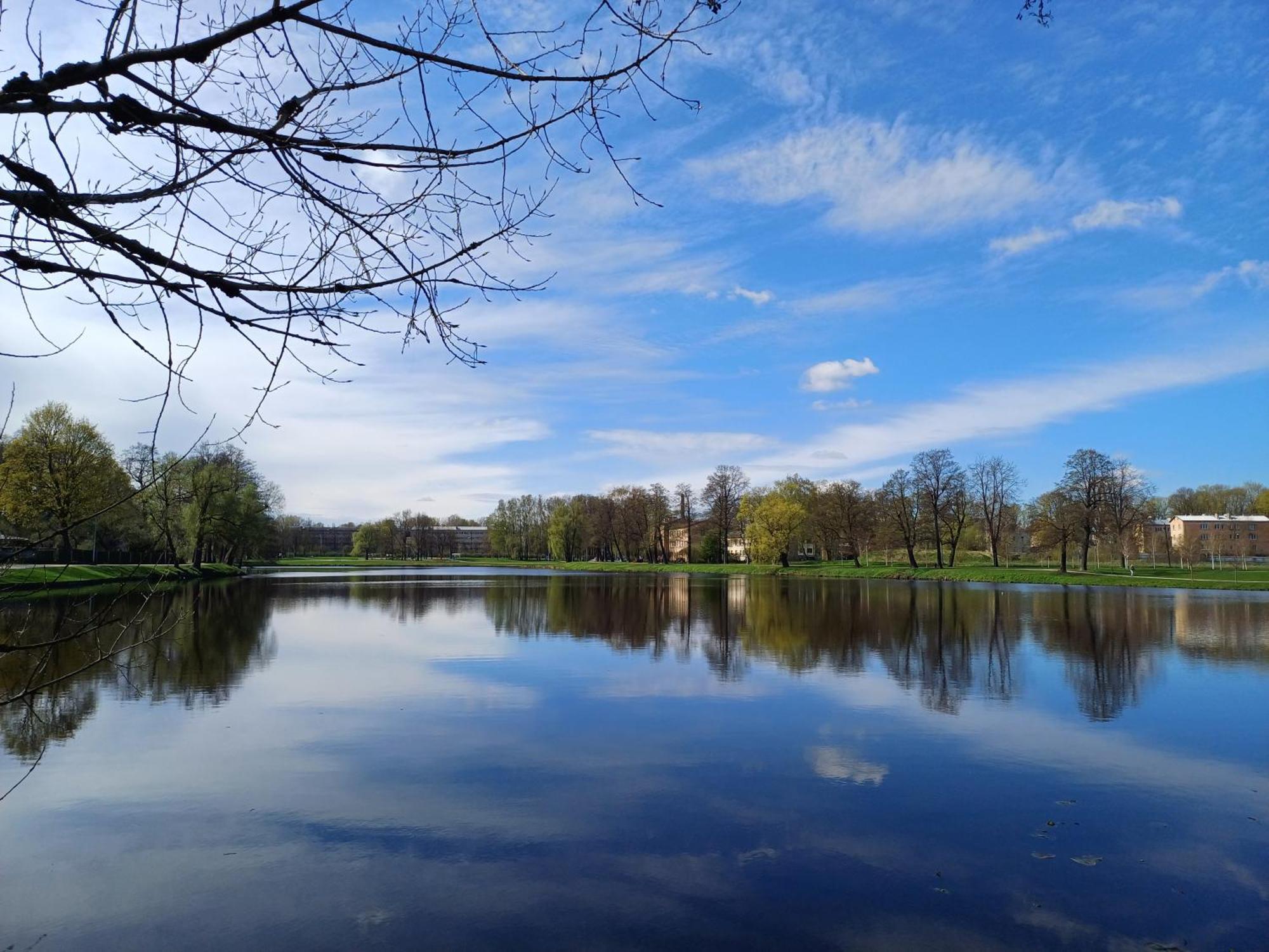 Dzīvoklis Garden & Private Parking With Playground Riga