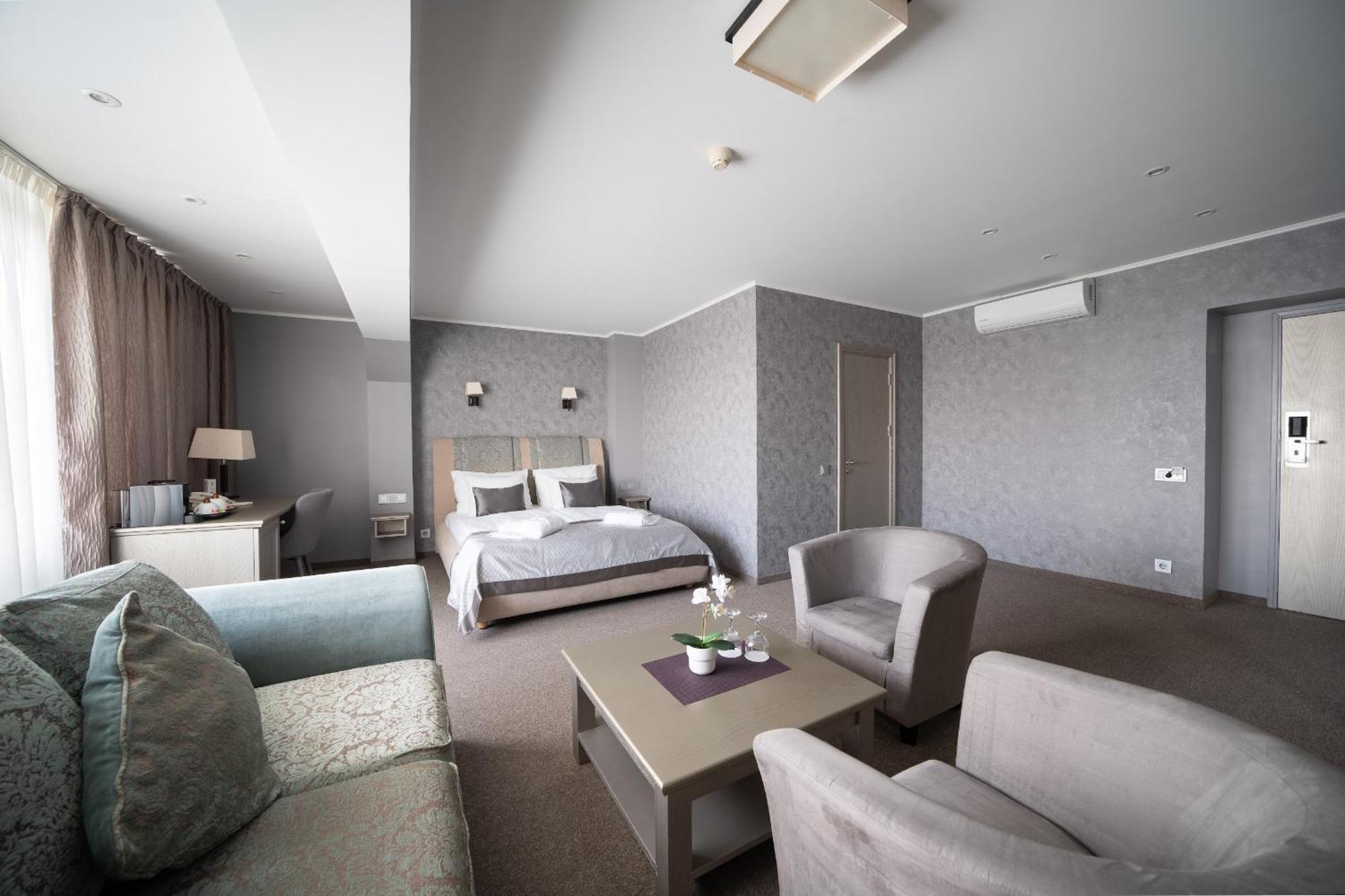 Bellevue Park With Free Parking Hotel 4*