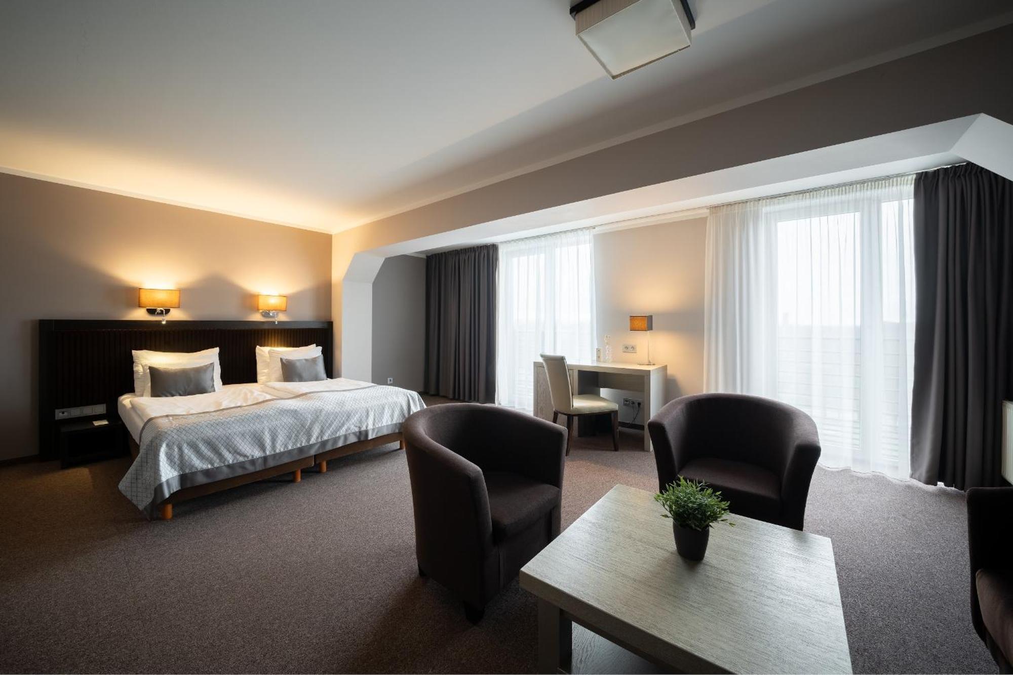 Bellevue Park With Free Parking 4*