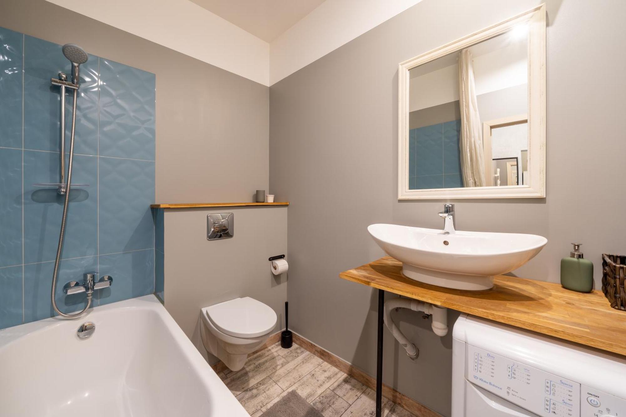 Baltic Design With Free Parking And Self Check In Căn hộ