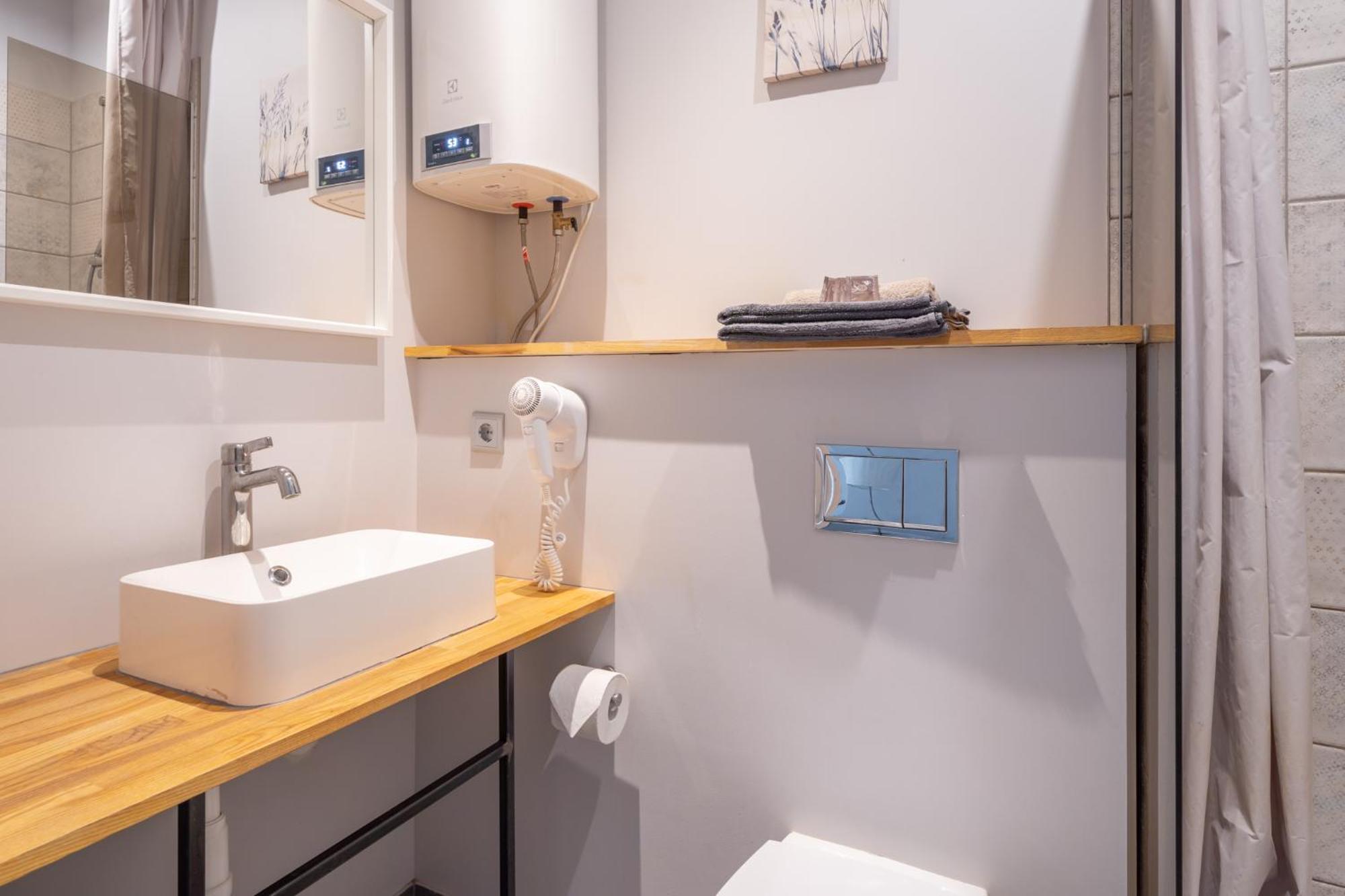 Baltic Design Apartments With Free Parking And Self Check In * Riga
