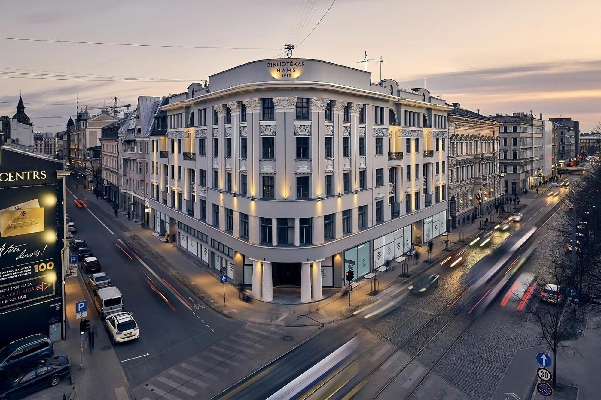 In Art Nouveau Building With Ac Location Near Old Town Korter Riga