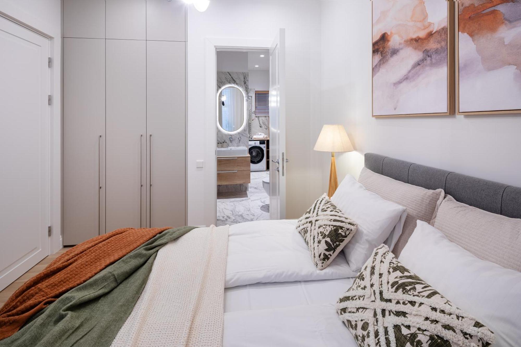 Raina Boulevard Exclusive Design By The Park Appartement Riga