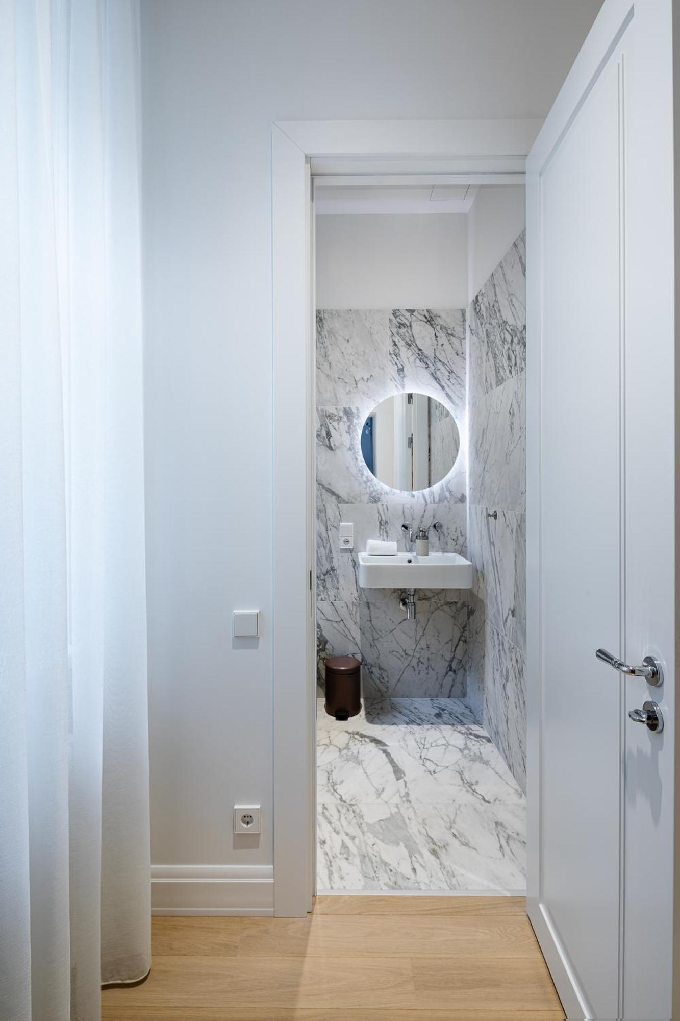 Apartment Raina Boulevard Exclusive Design By The Park Riga