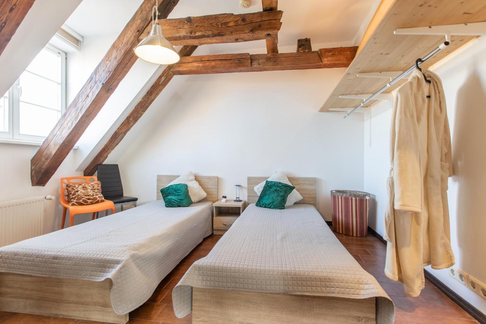 Mansard In Old Town Apartment *