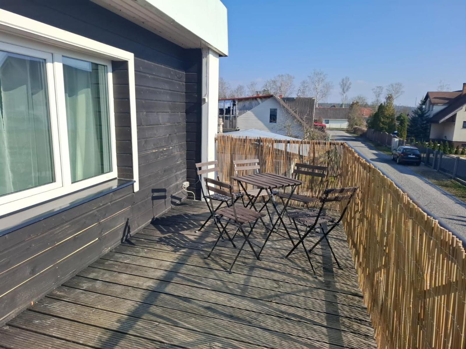 Family Garden With Free Private Parking & Playground * Riga