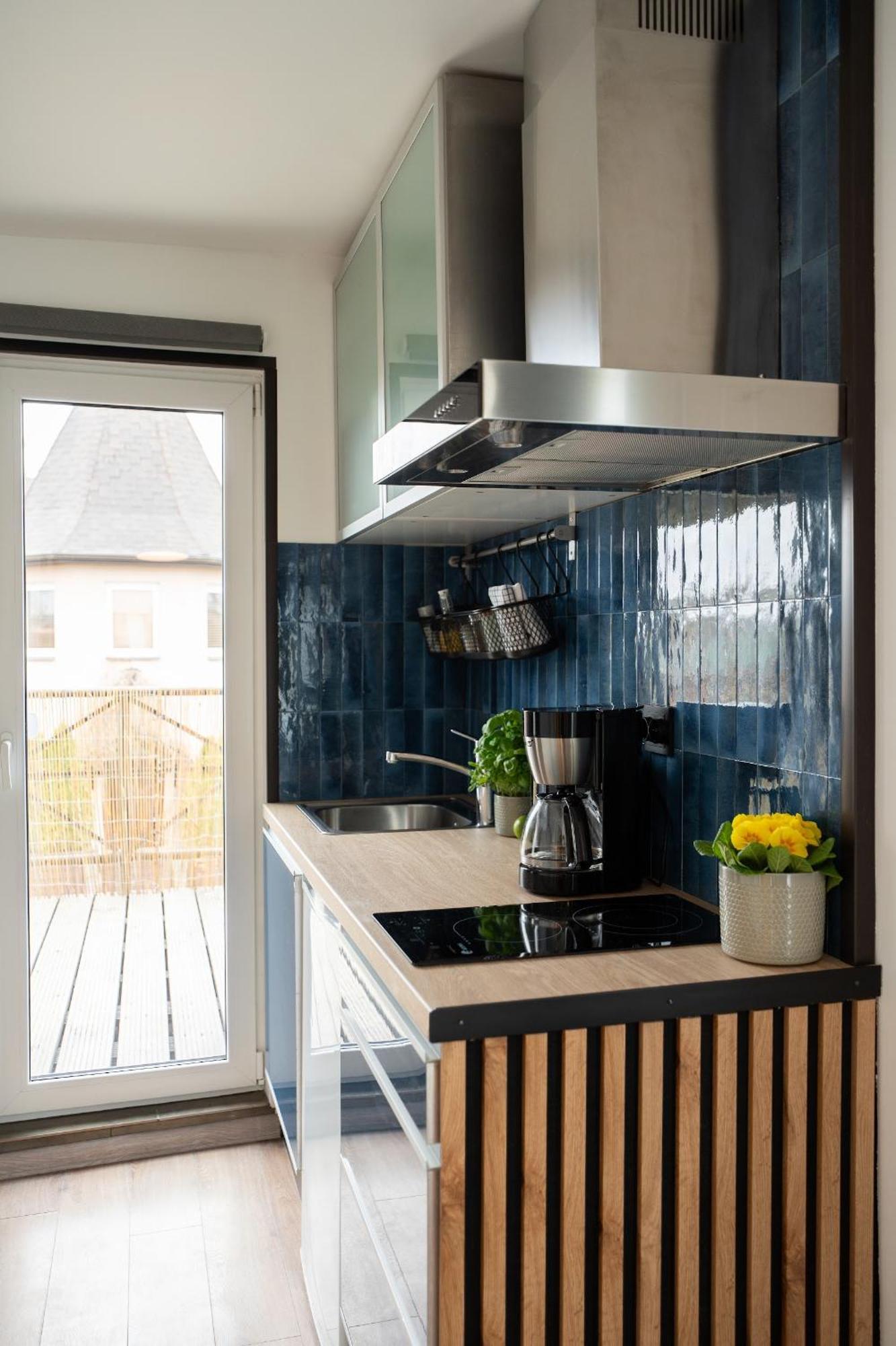 Family Garden With Free Private Parking & Playground * Riga