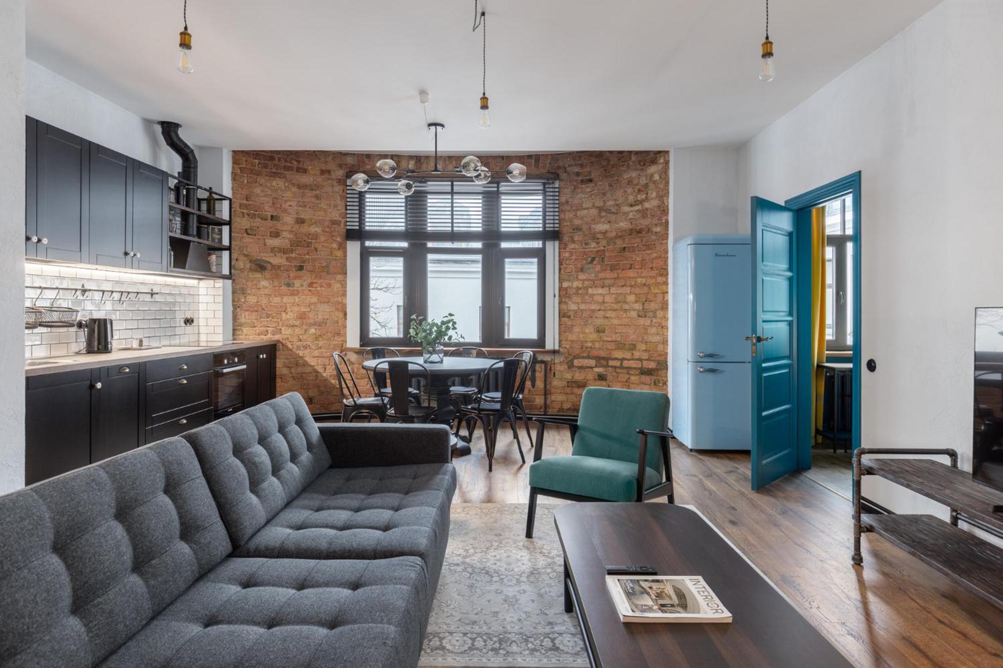 Industrial Style 2bd In Centre Apartment Riga
