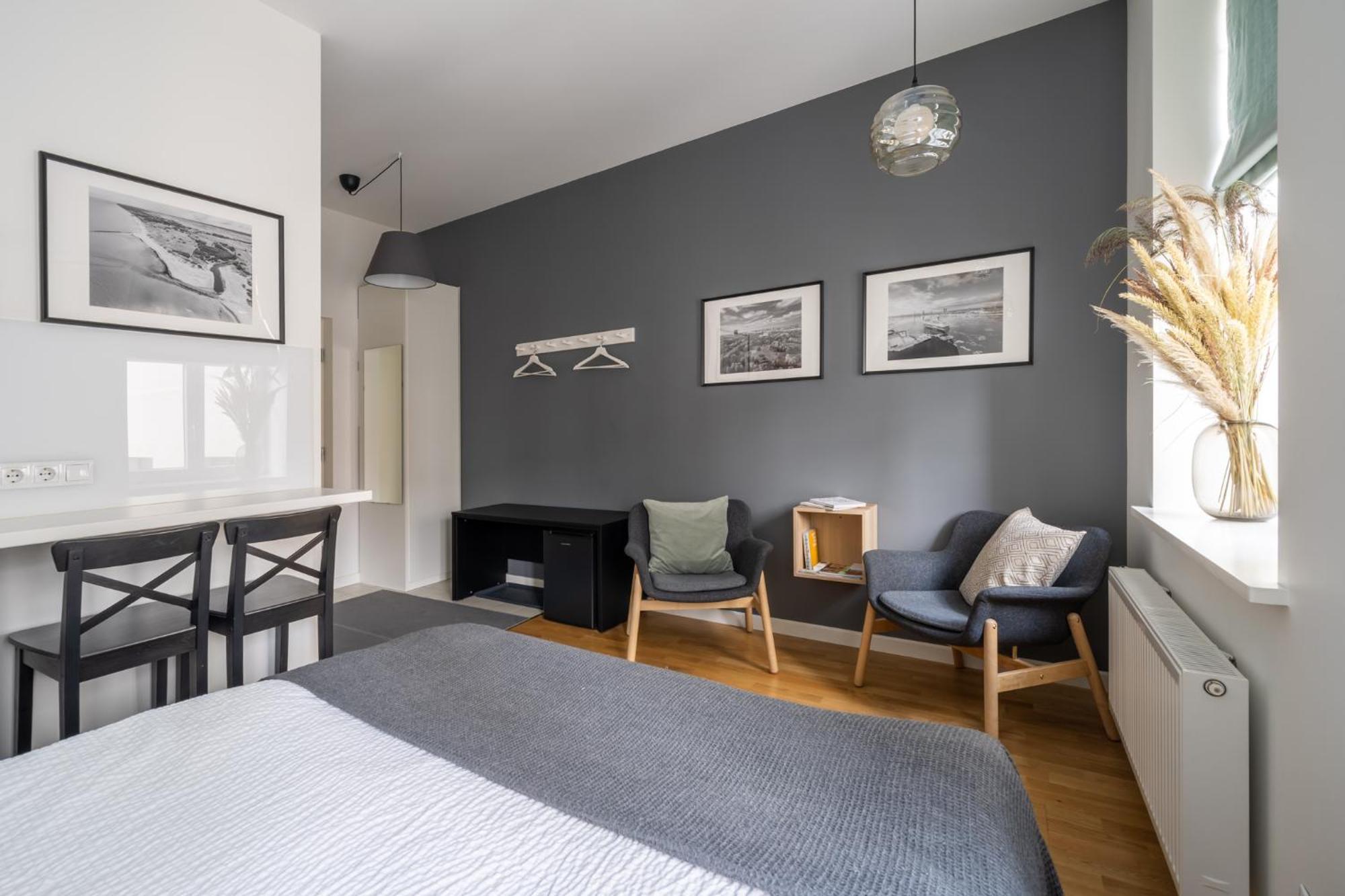 Appartement Elegant With Airconditioner And Elevator, 9 Min Walk To Old Town
