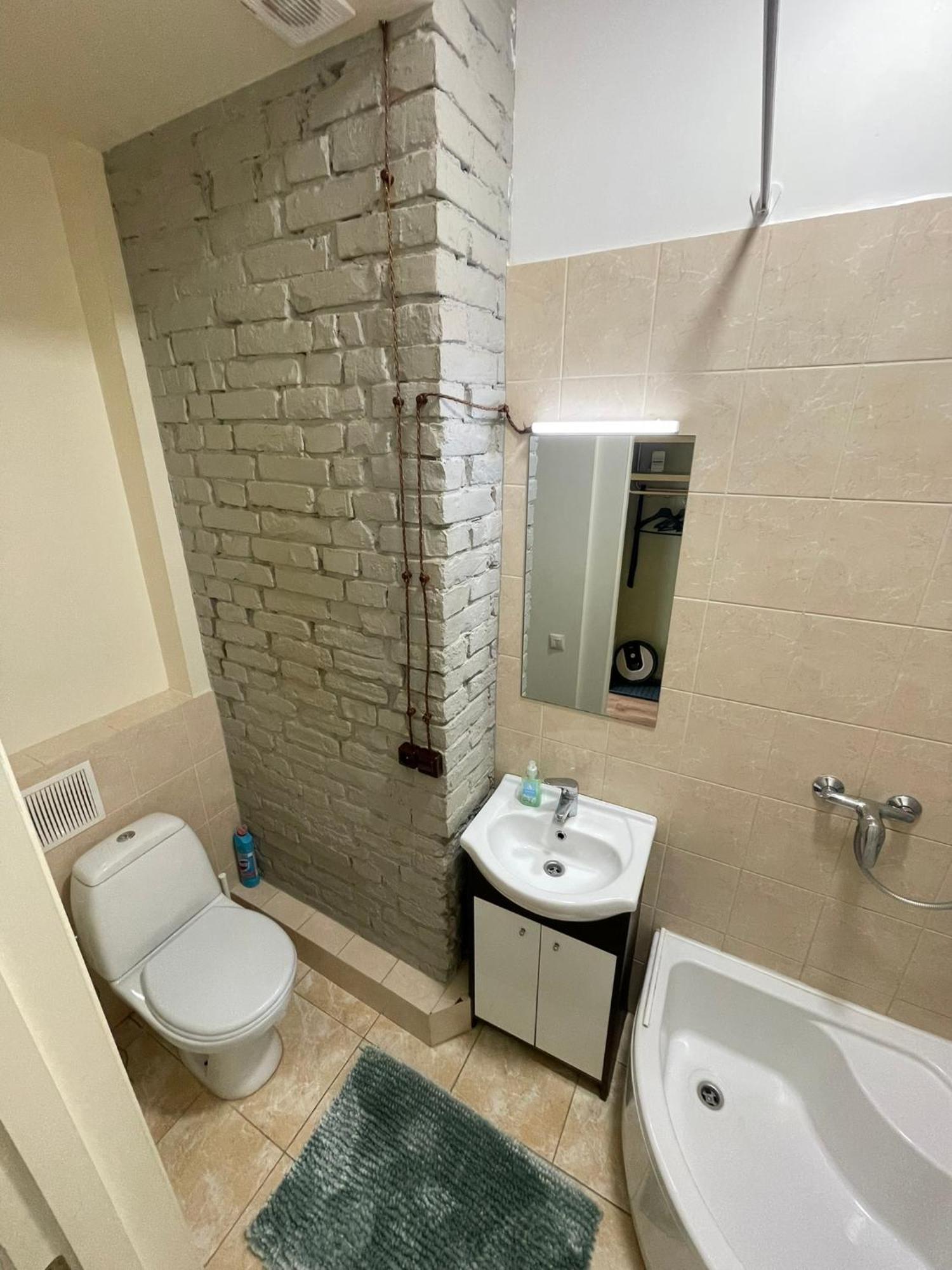 Smart & Quiet Center Apartment, Self Check-in, Tv & Wifi Apartment *